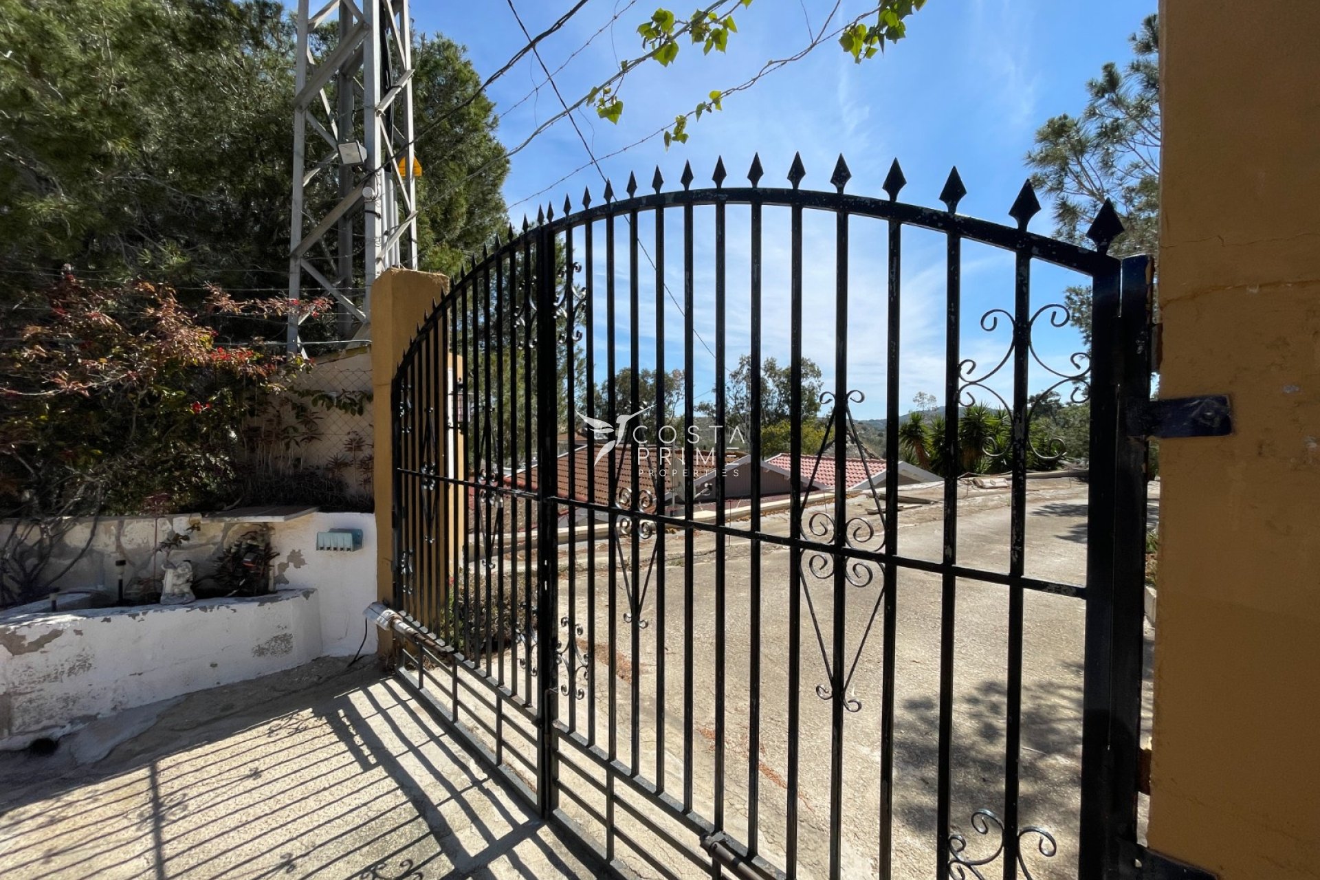 Resale - Villa  - Guardamar del Segura