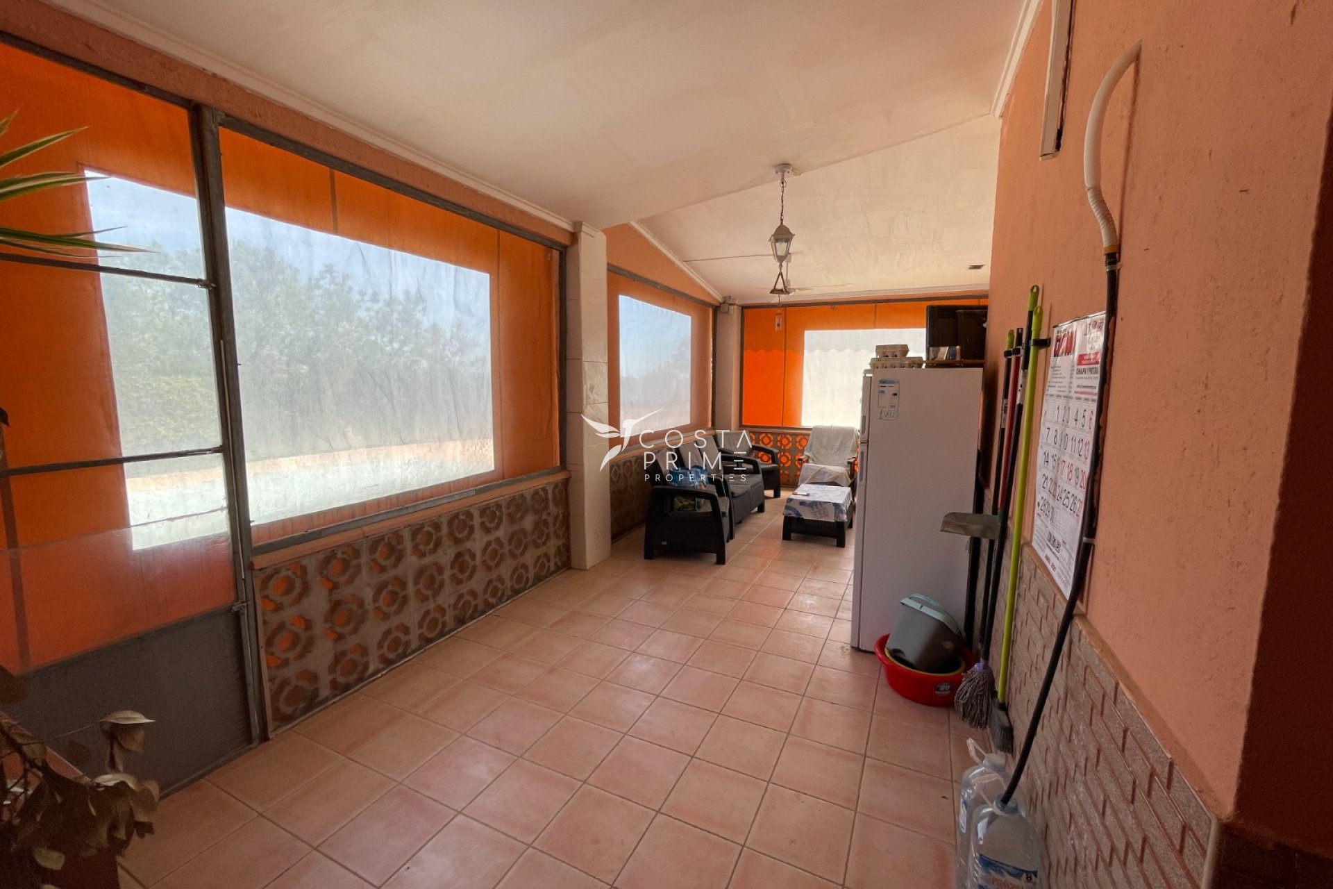 Resale - Villa  - Guardamar del Segura