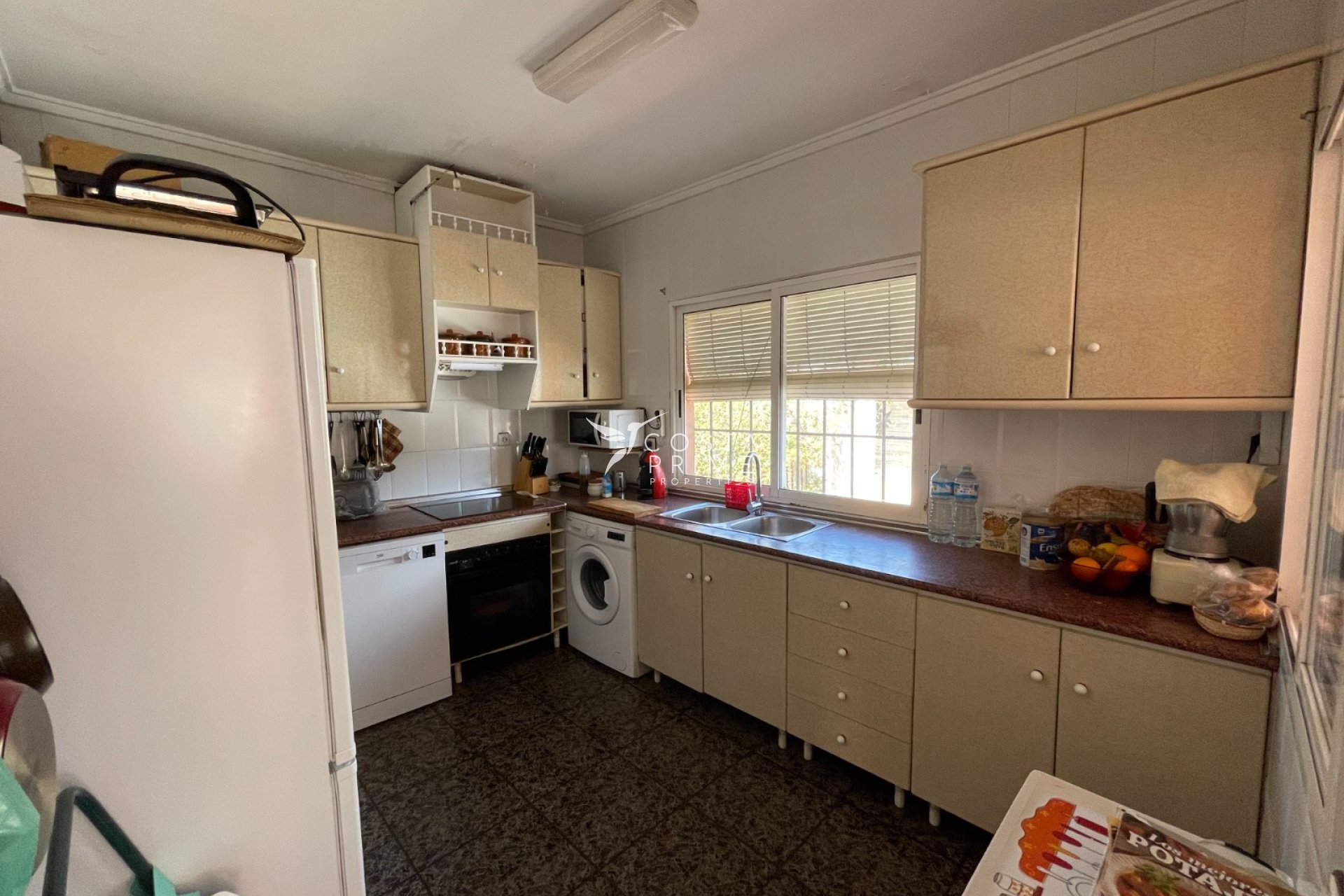 Resale - Villa  - Guardamar del Segura