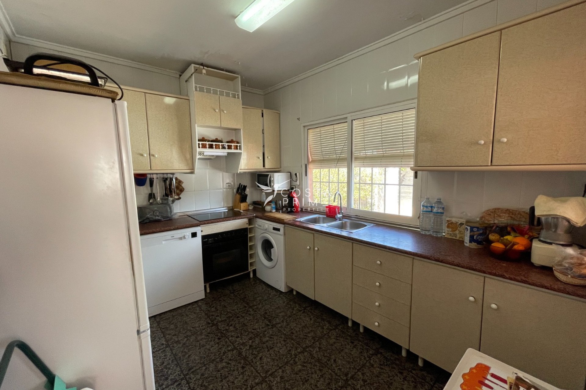 Resale - Villa  - Guardamar del Segura