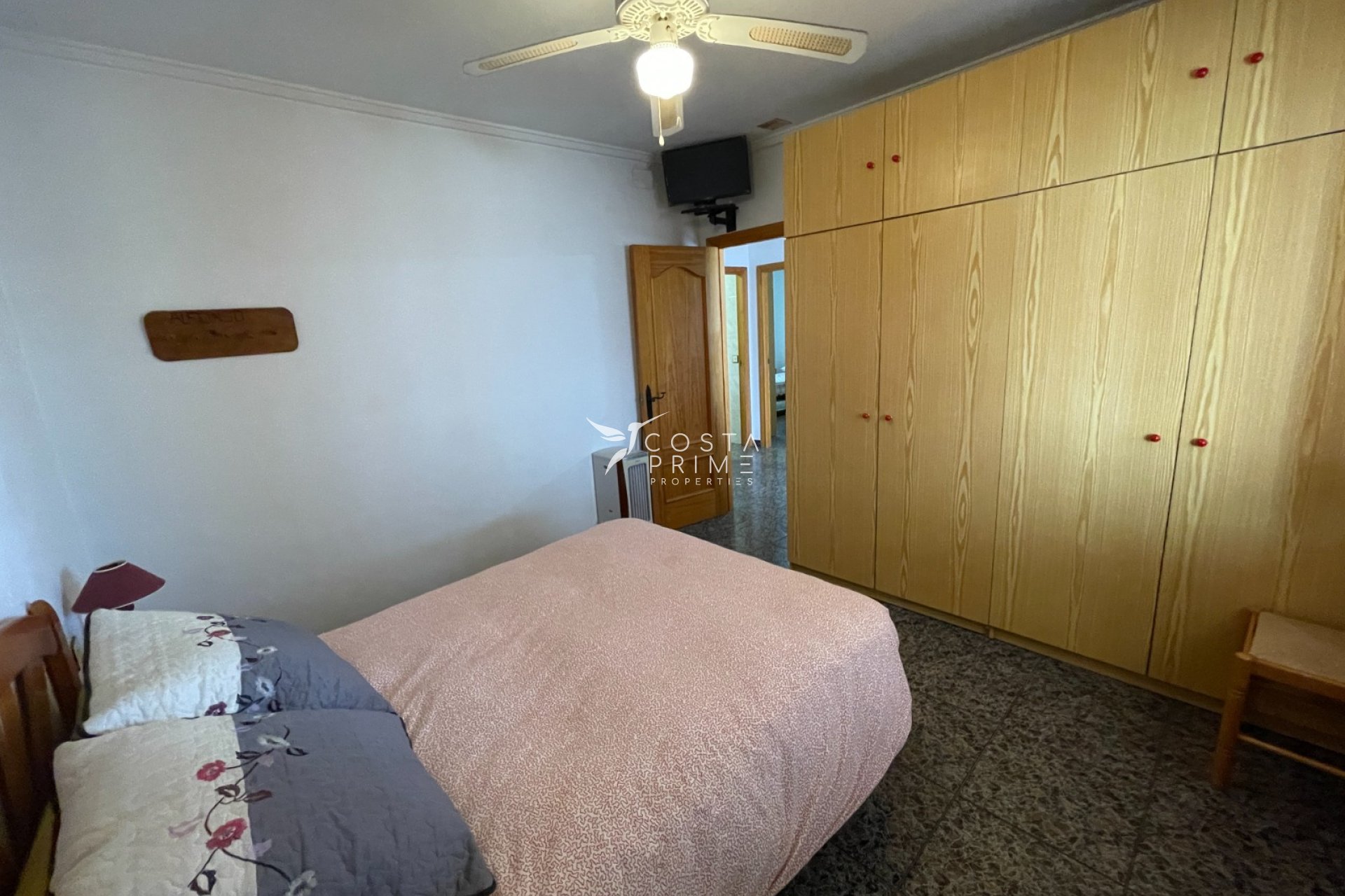 Resale - Villa  - Guardamar del Segura