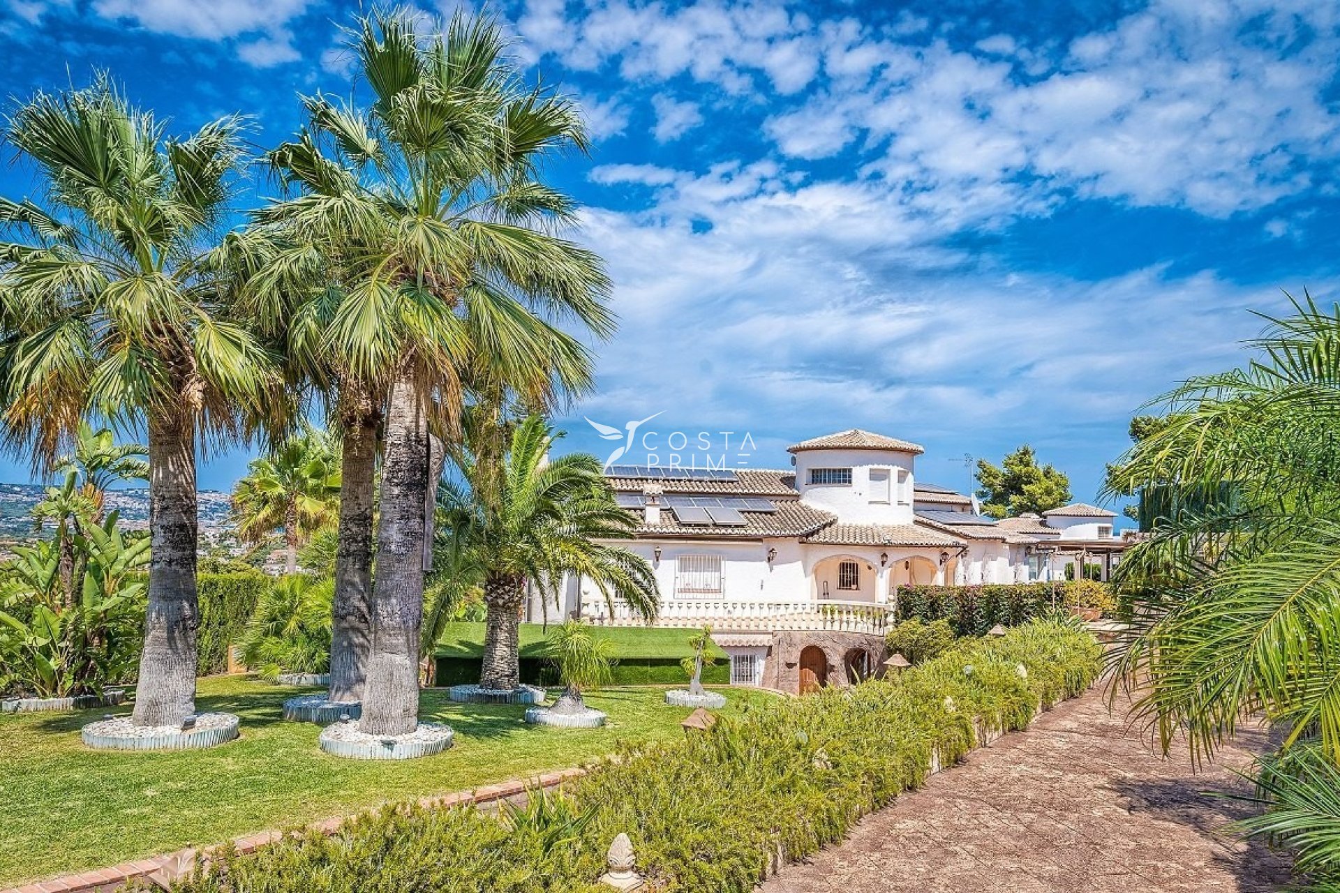 Resale - Villa  - Jávea