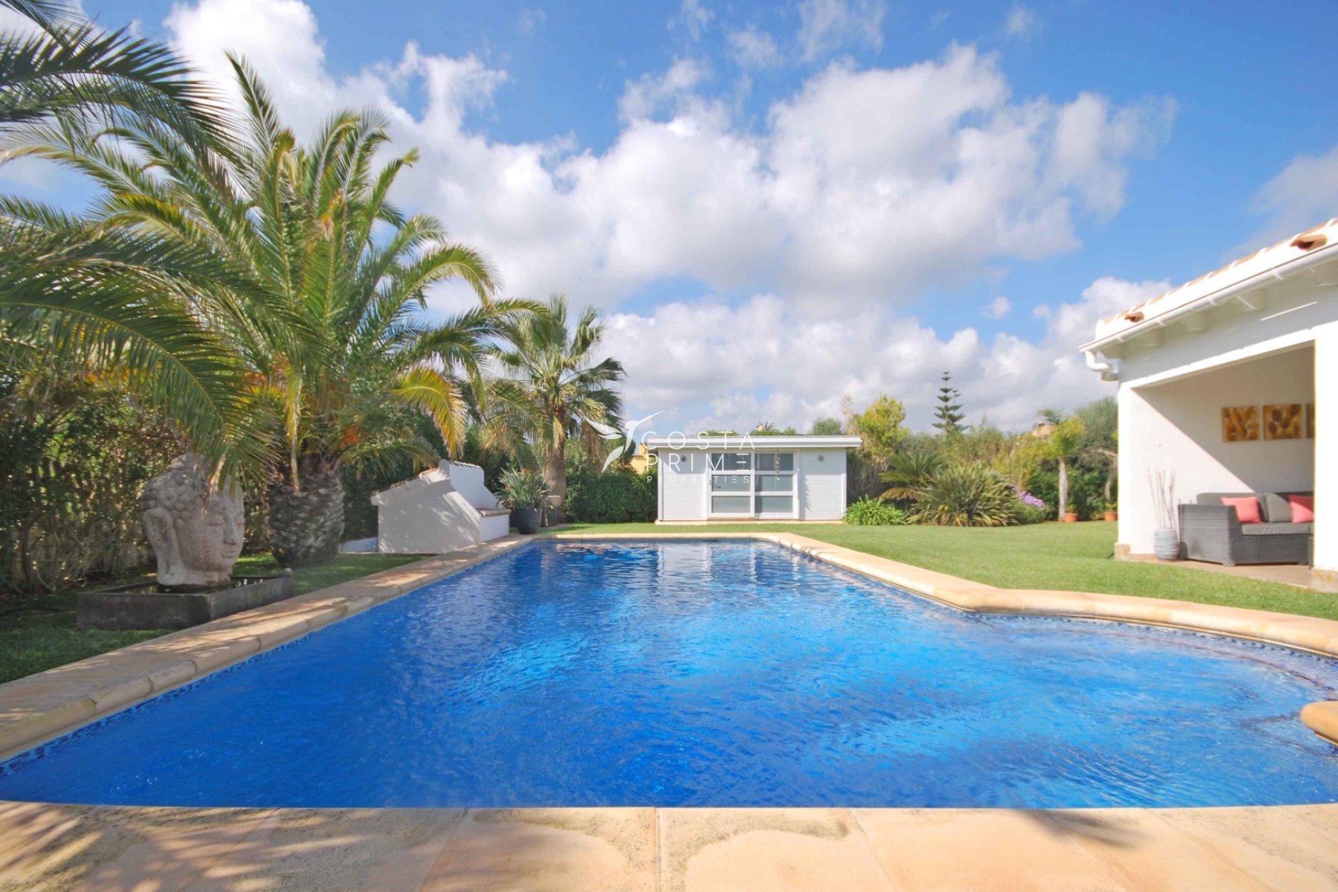 Resale - Villa  - Jávea