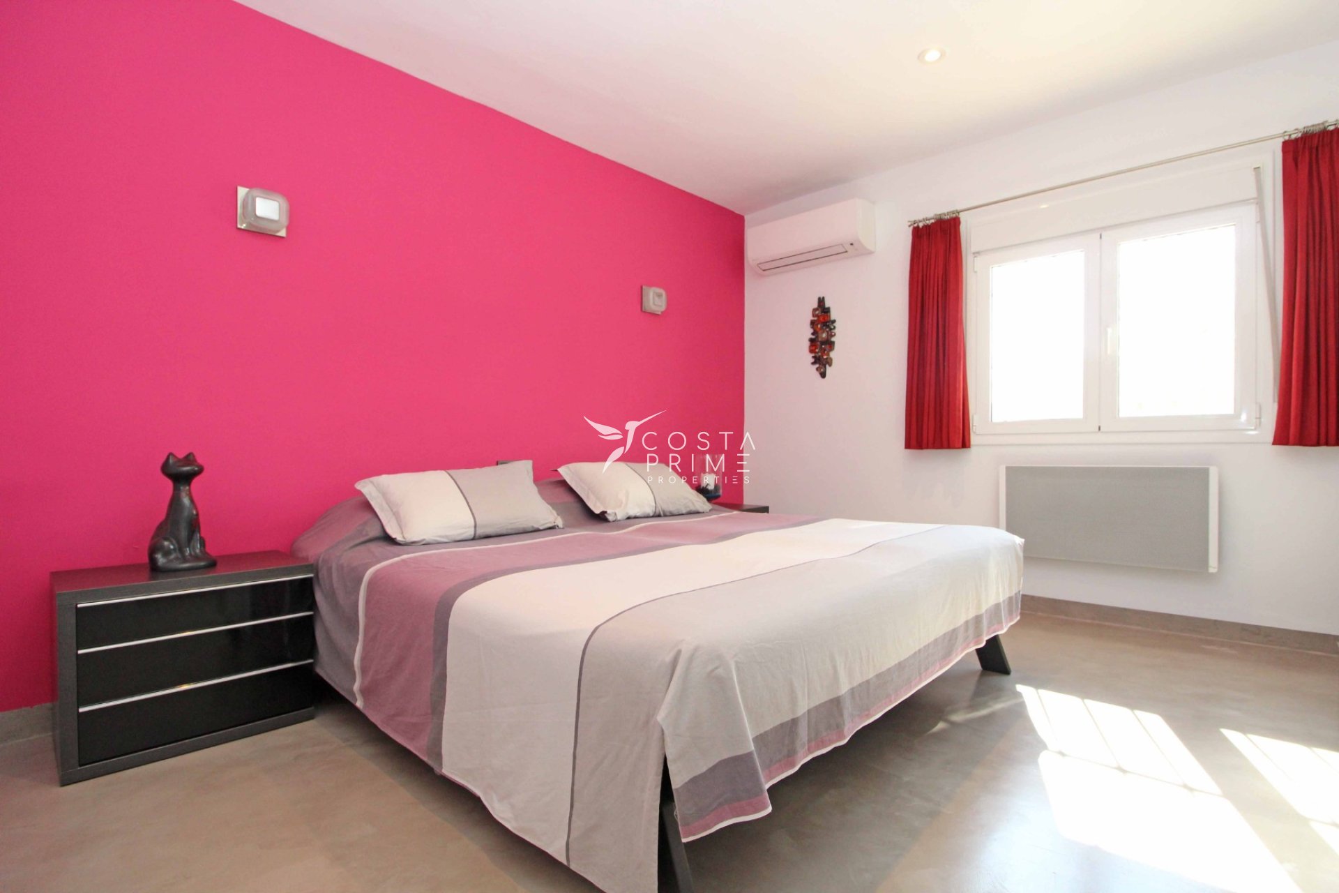 Resale - Villa  - Jávea