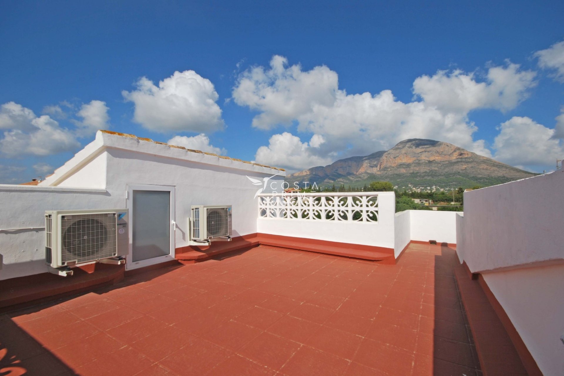 Resale - Villa  - Jávea