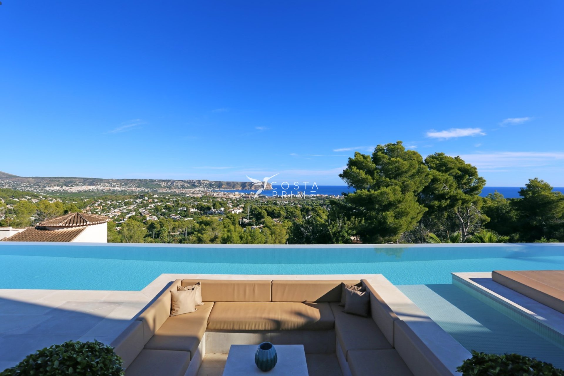 Resale - Villa  - Jávea