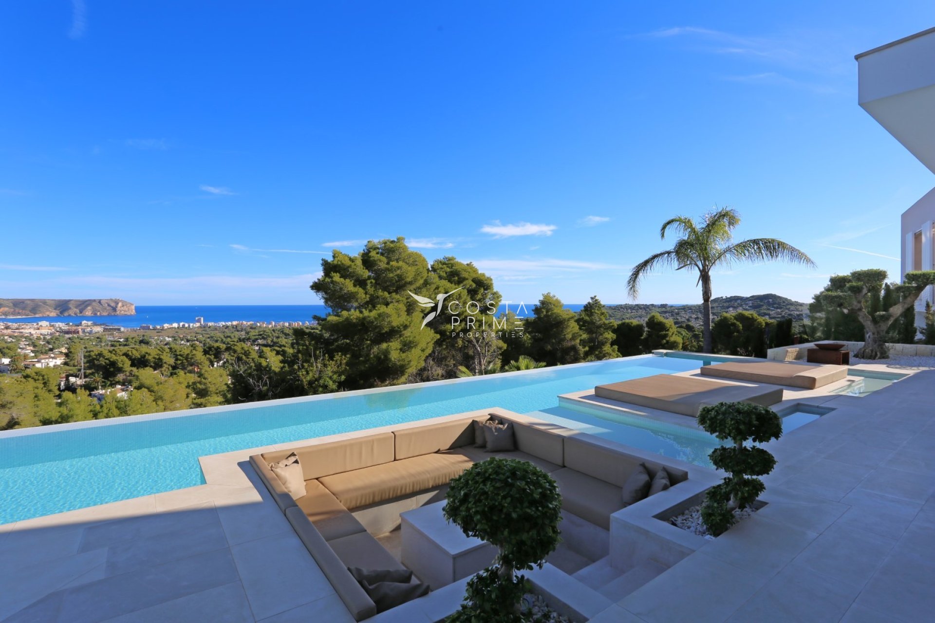 Resale - Villa  - Jávea