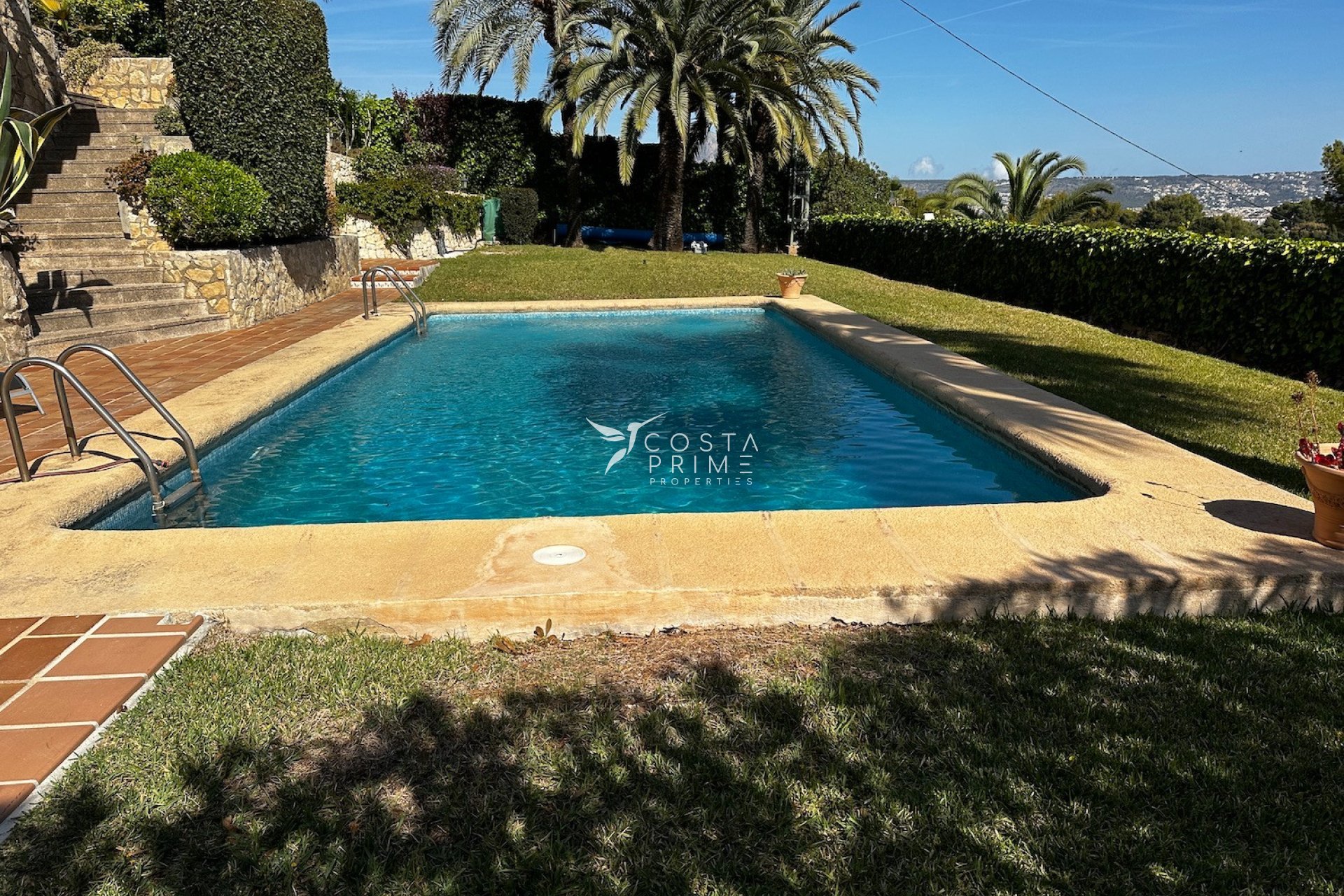 Resale - Villa  - Jávea