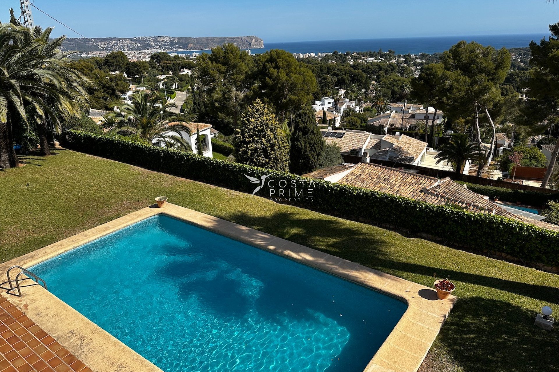 Resale - Villa  - Jávea