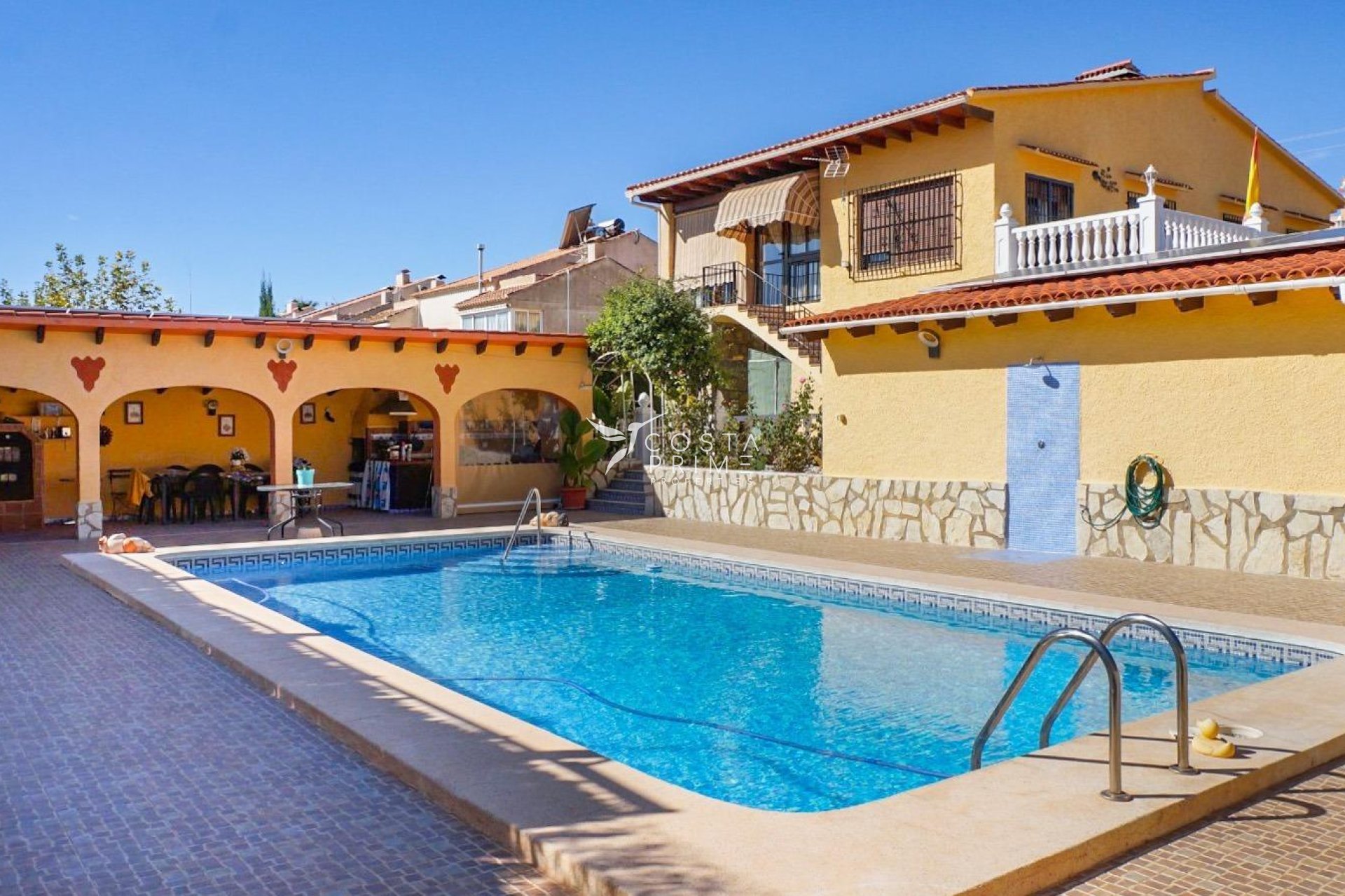 Resale - Villa  - La Nucía