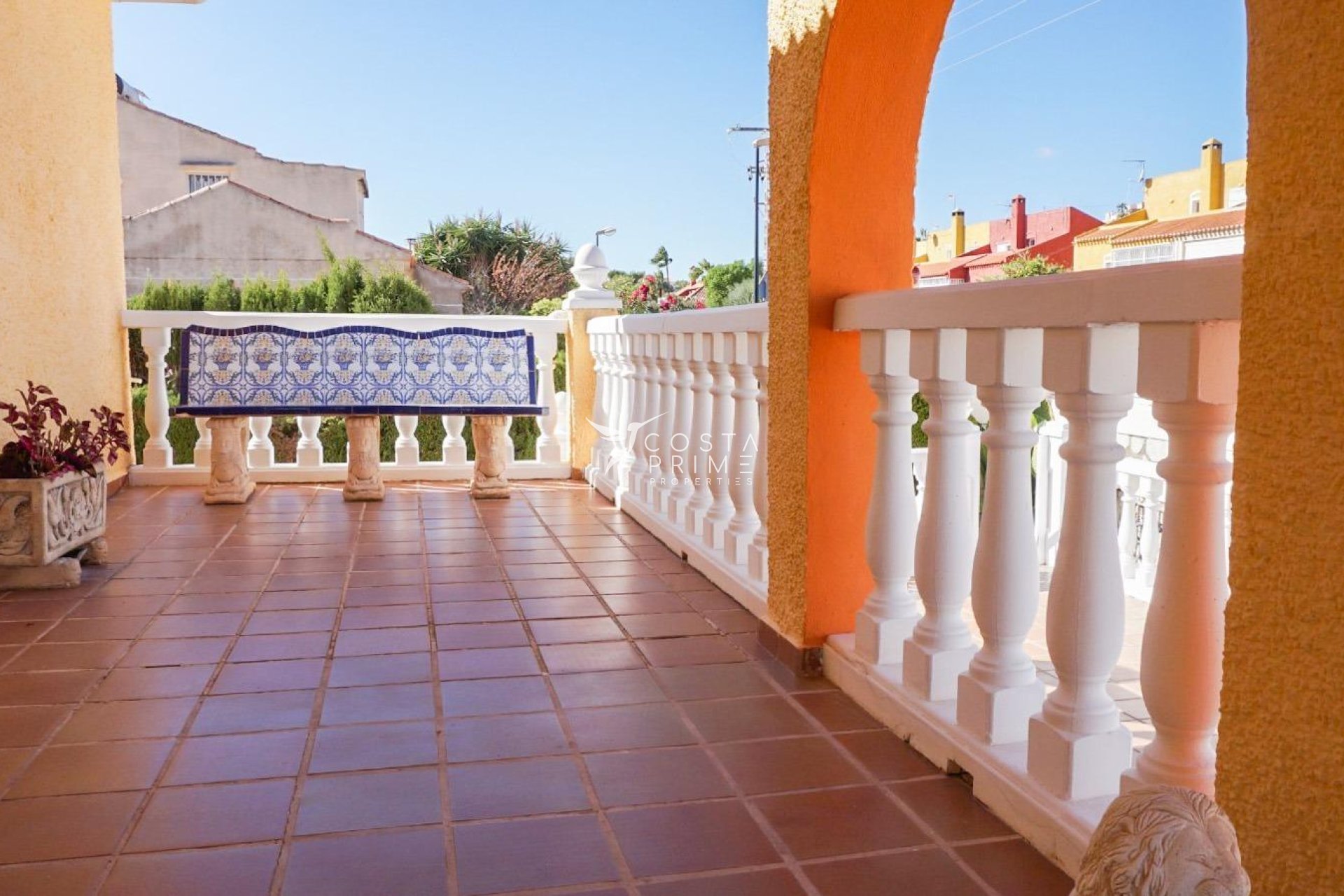 Resale - Villa  - La Nucía