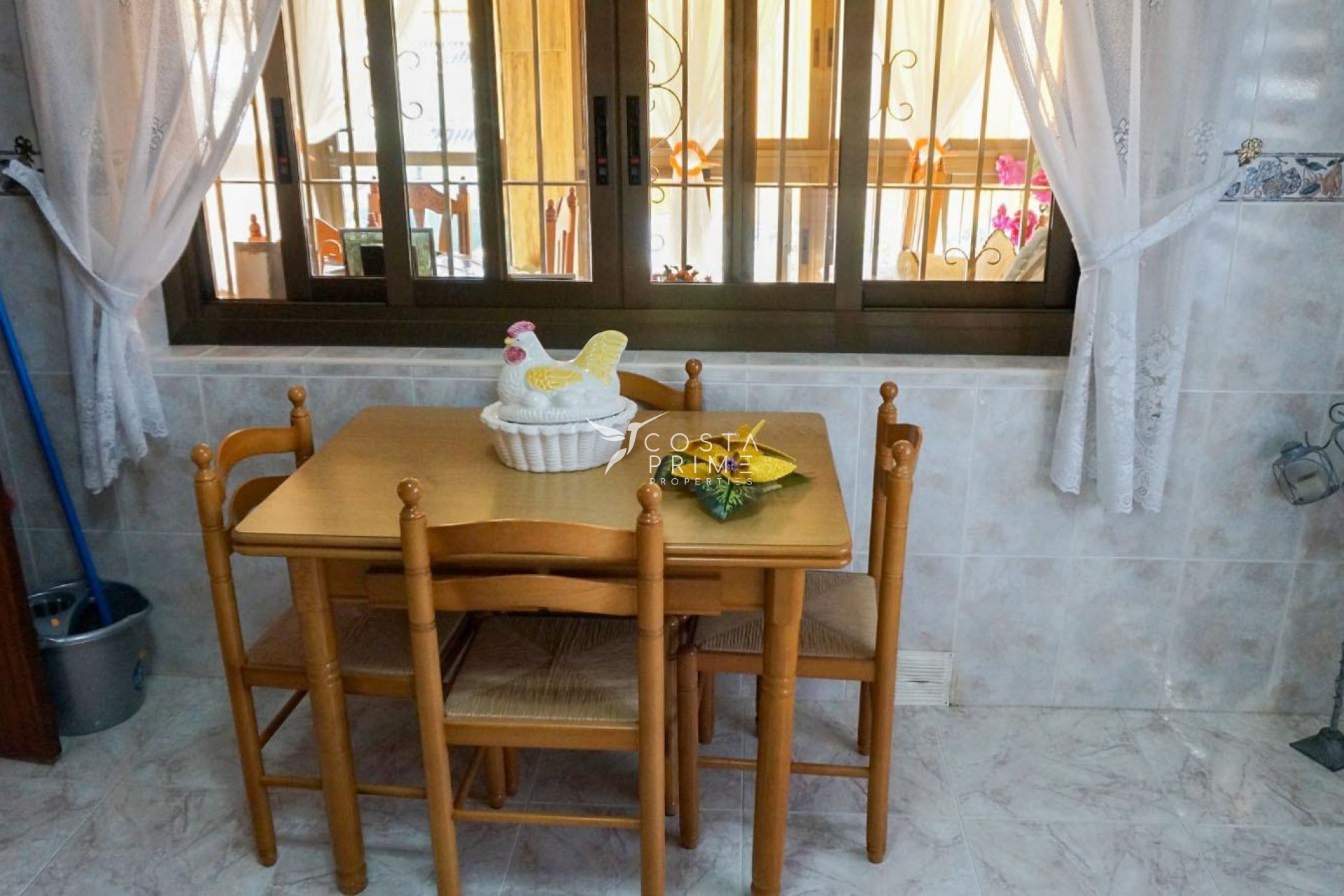 Resale - Villa  - La Nucía