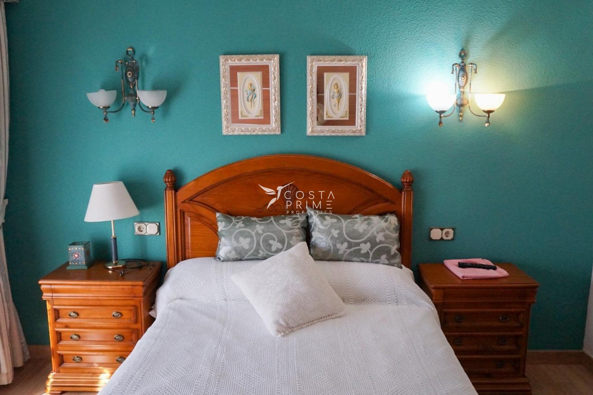 Resale - Villa  - La Nucía