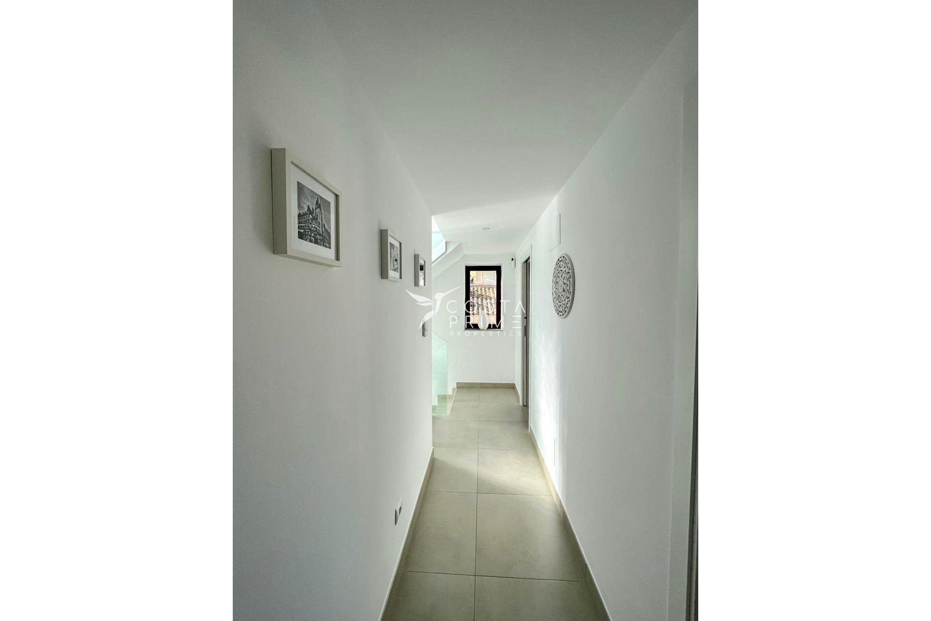 Resale - Villa  - La Nucía