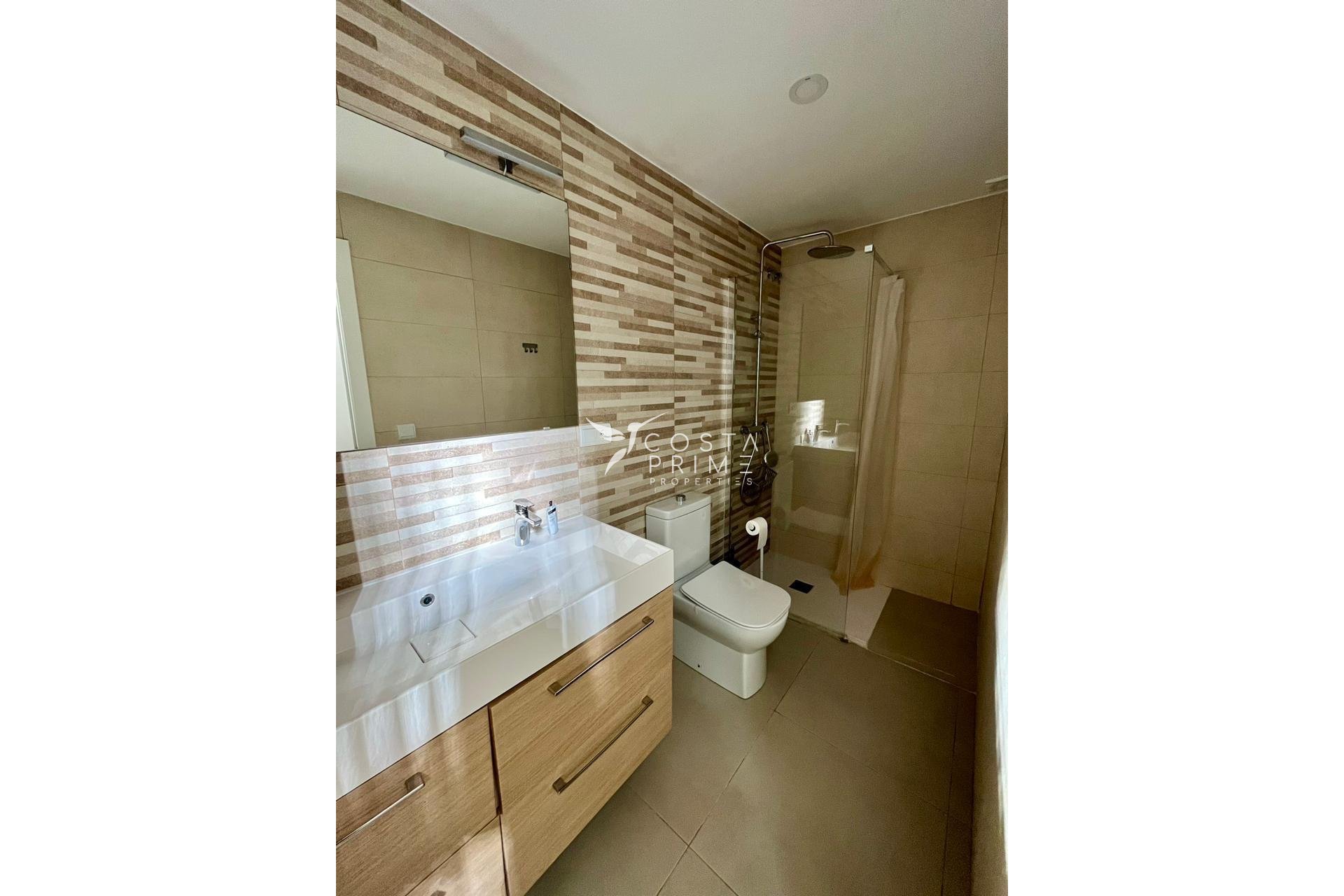 Resale - Villa  - La Nucía