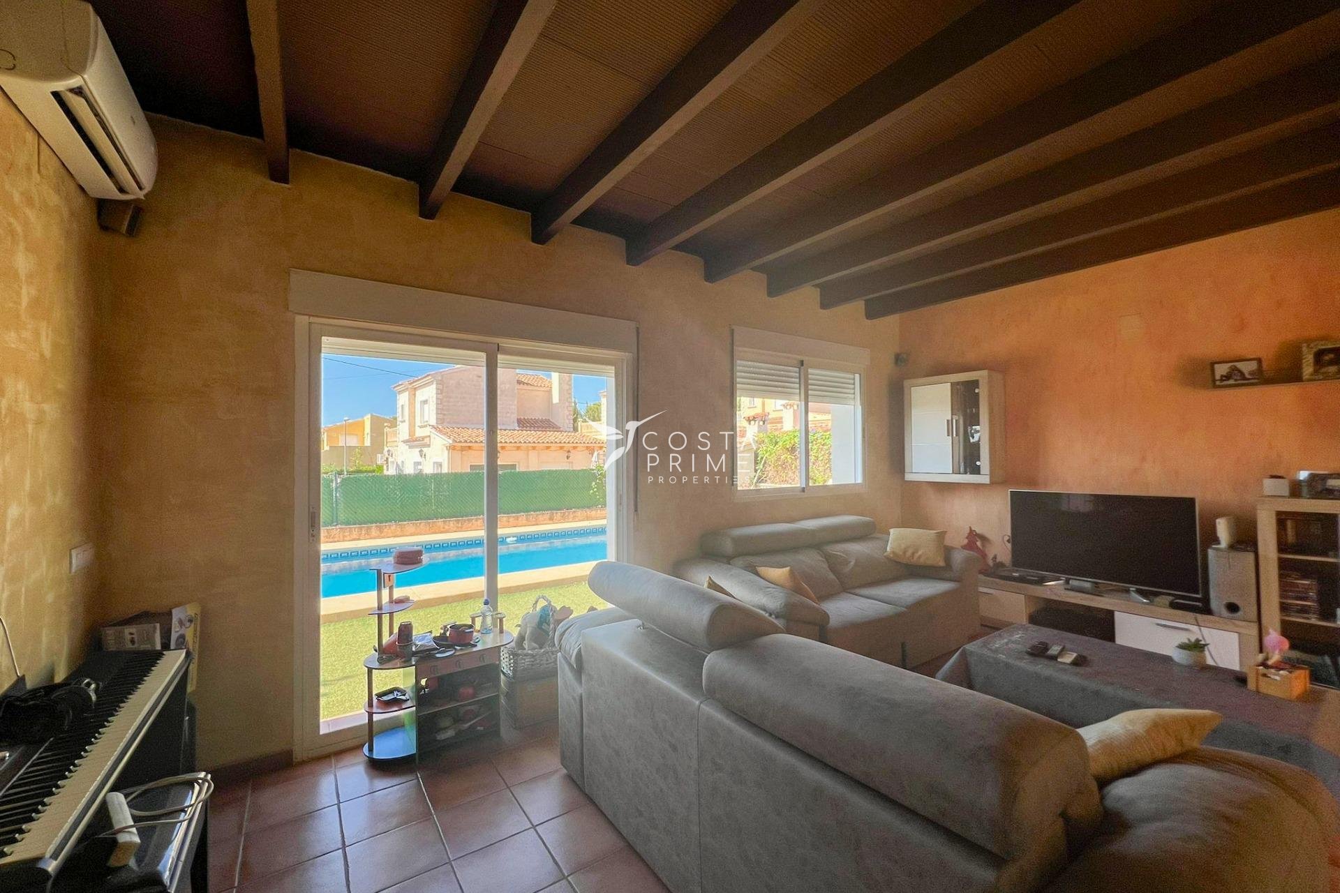 Resale - Villa  - La Nucía