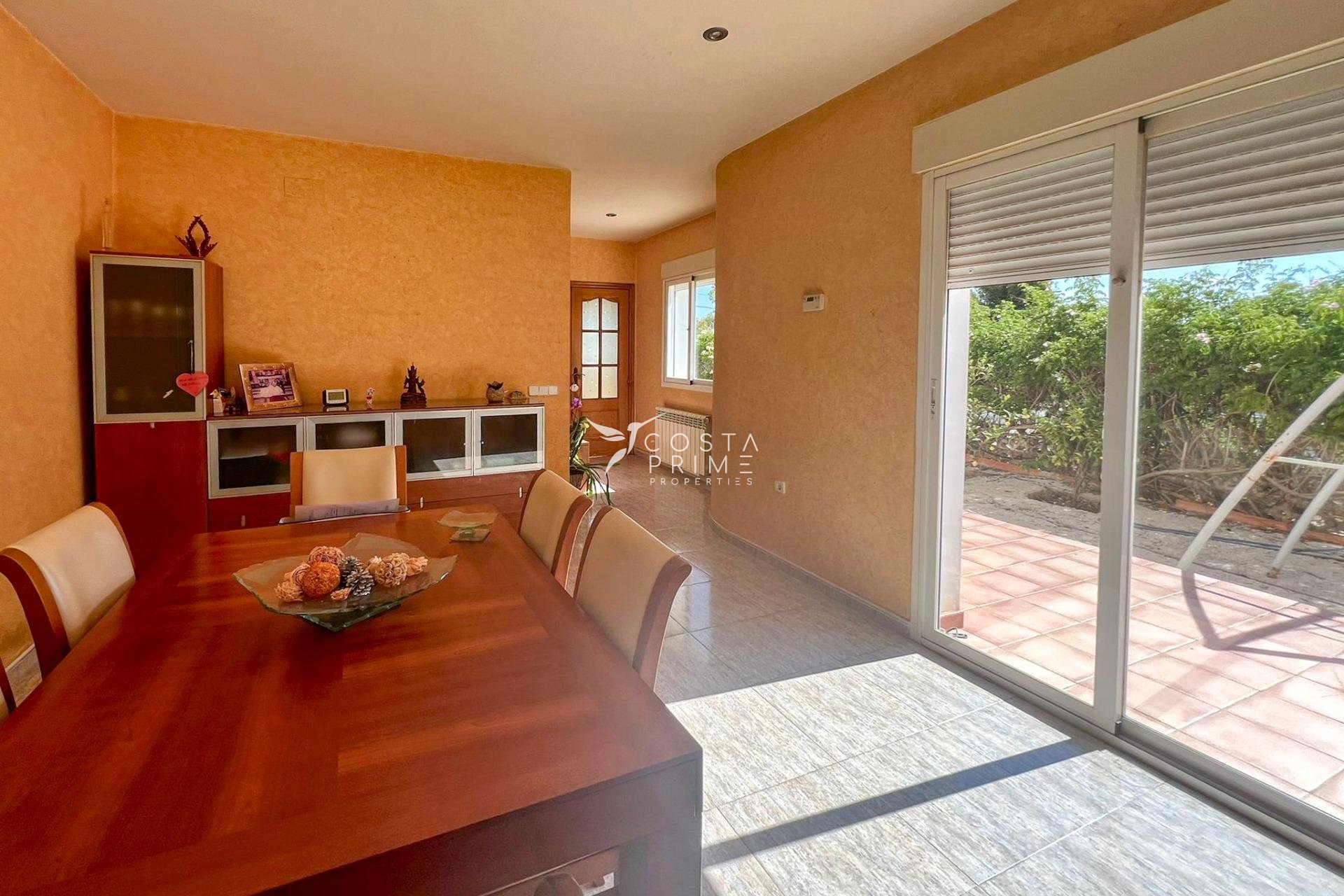 Resale - Villa  - La Nucía