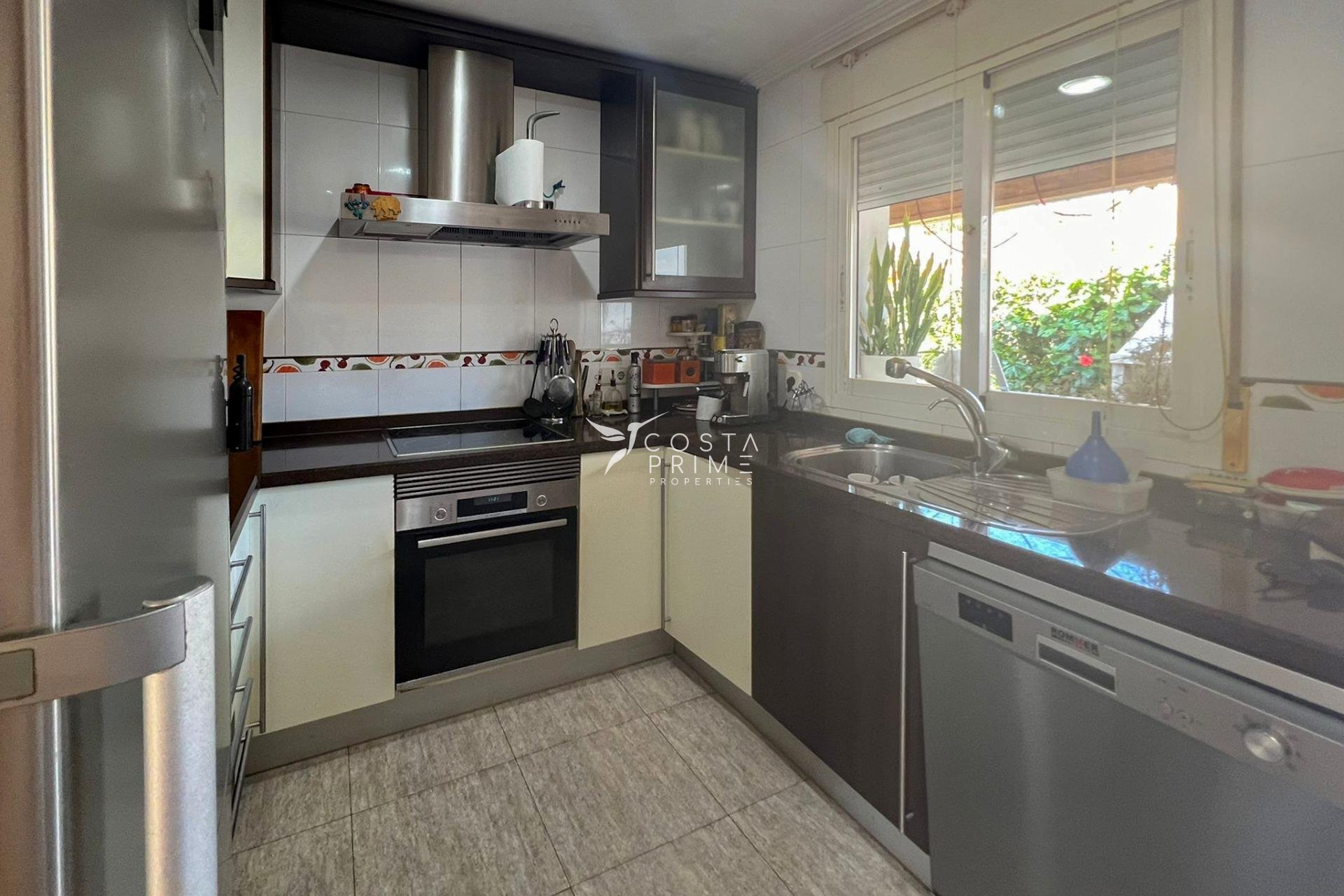 Resale - Villa  - La Nucía