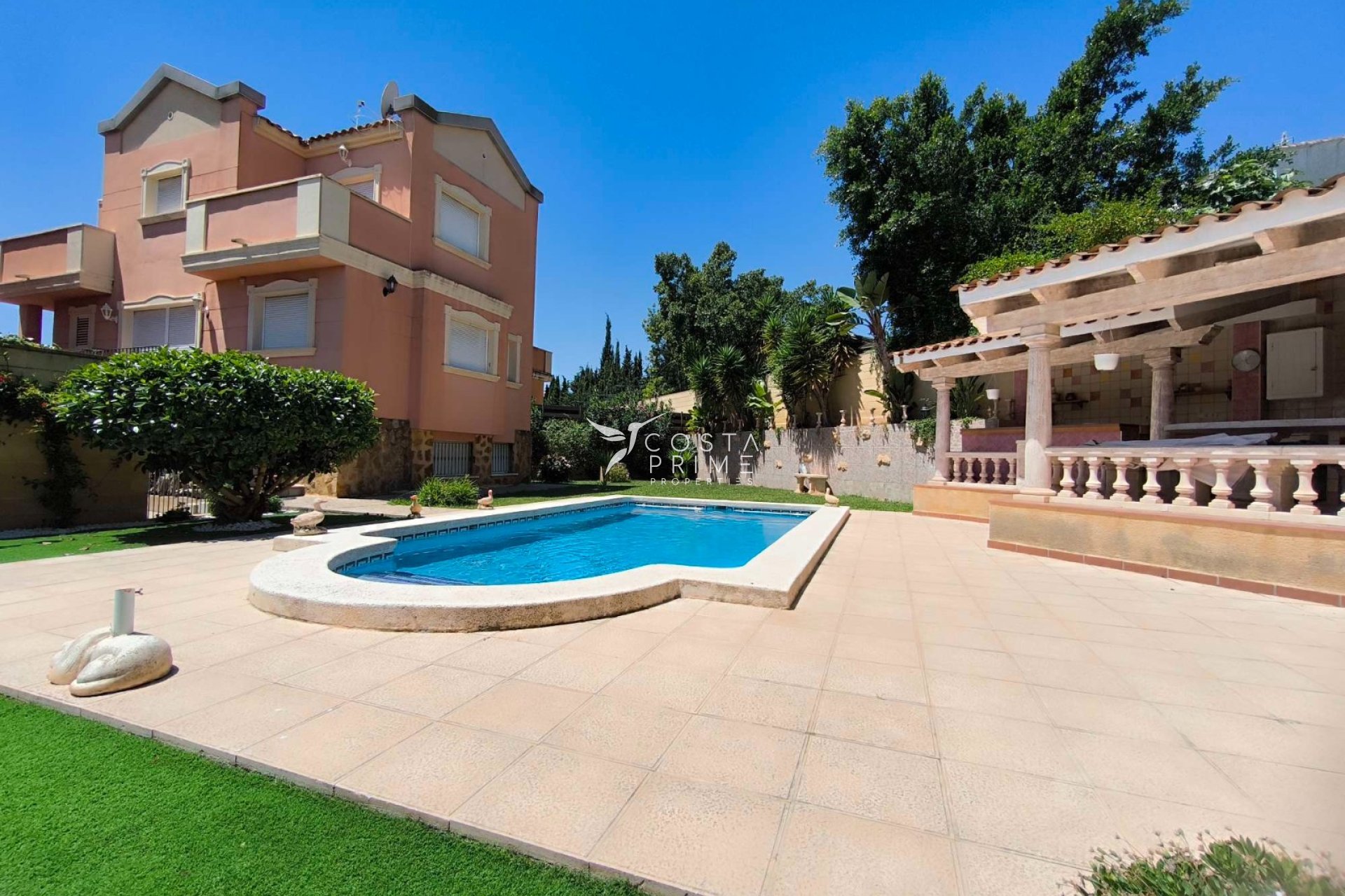 Resale - Villa  - La Nucía