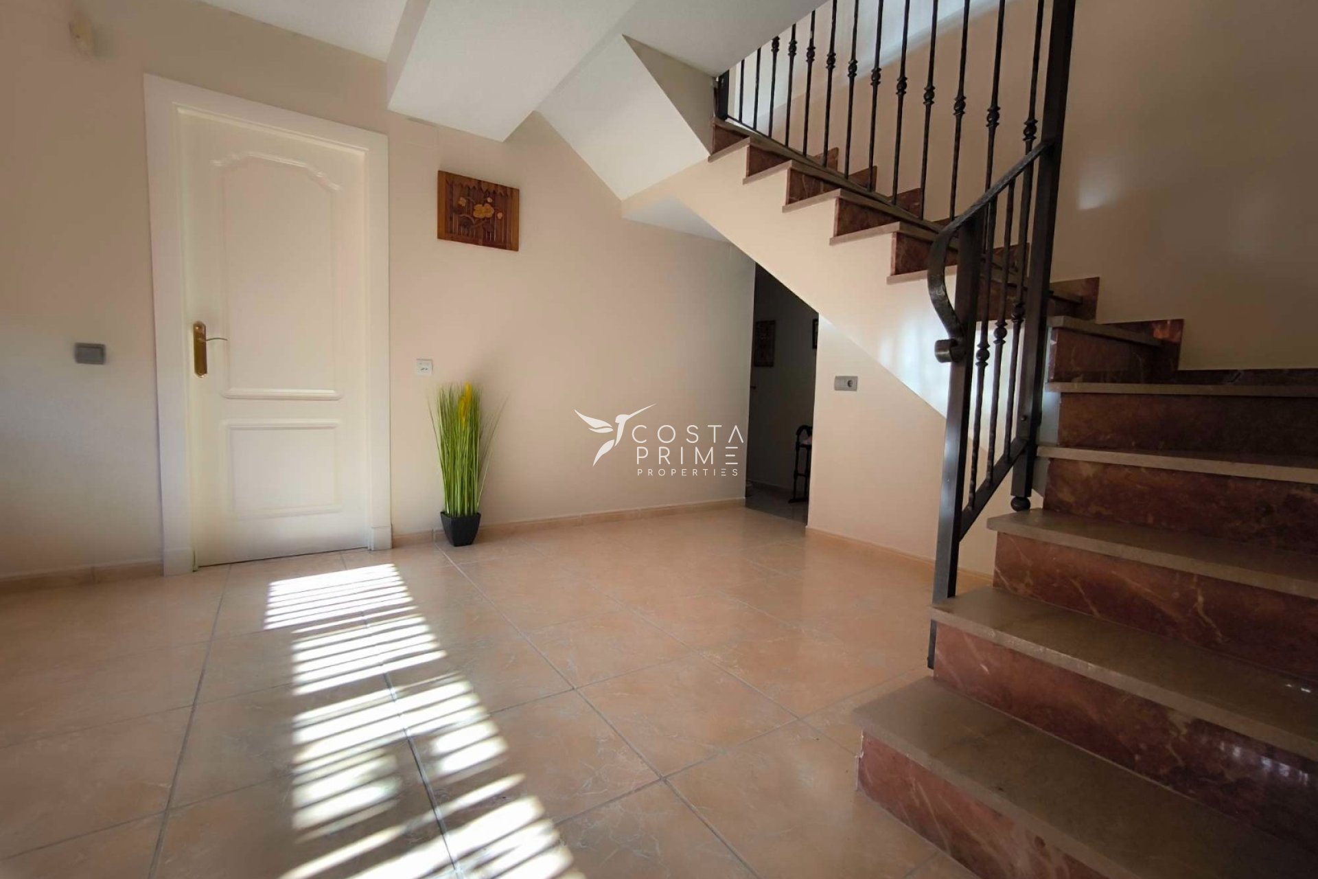 Resale - Villa  - La Nucía