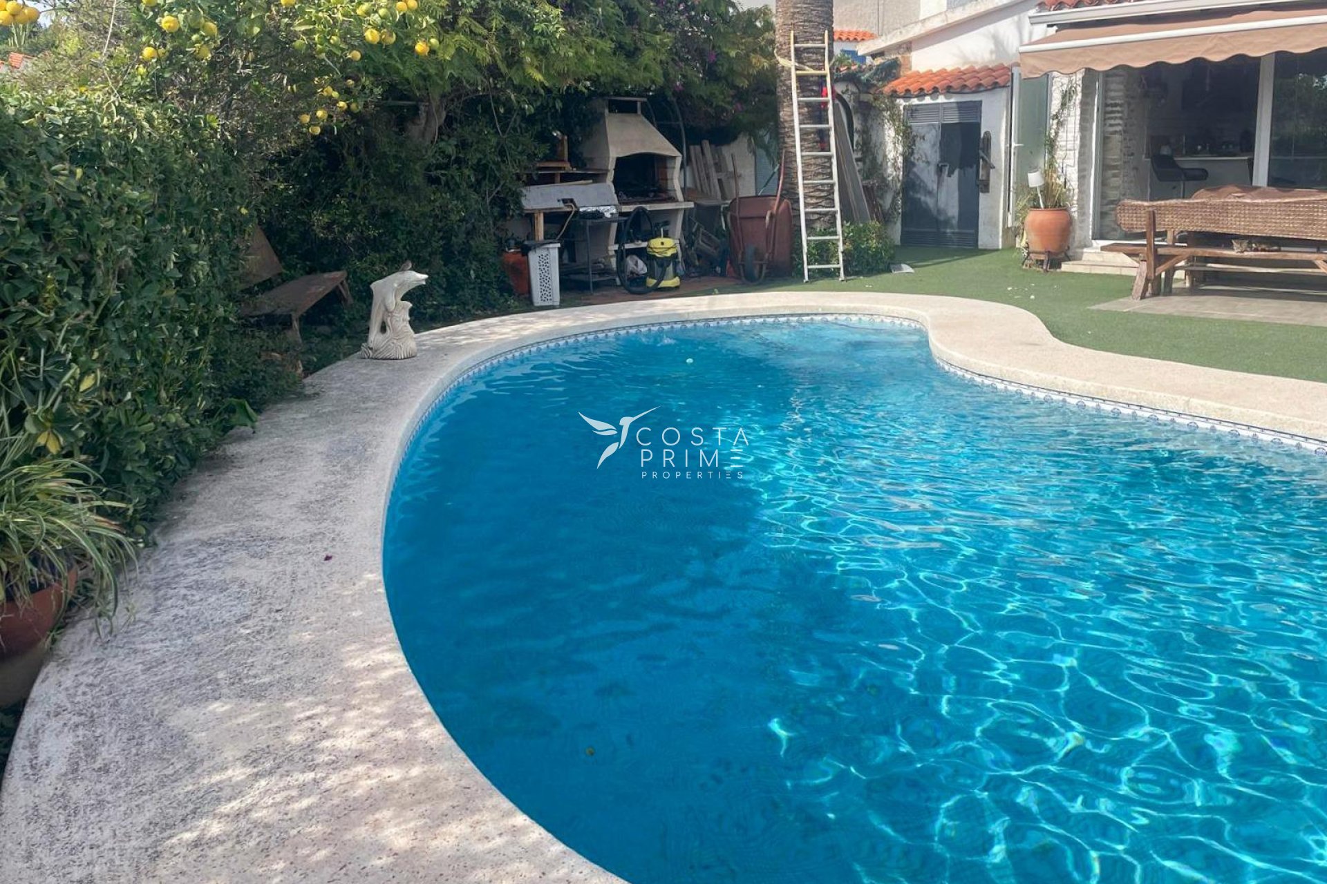 Resale - Villa  - La Nucía