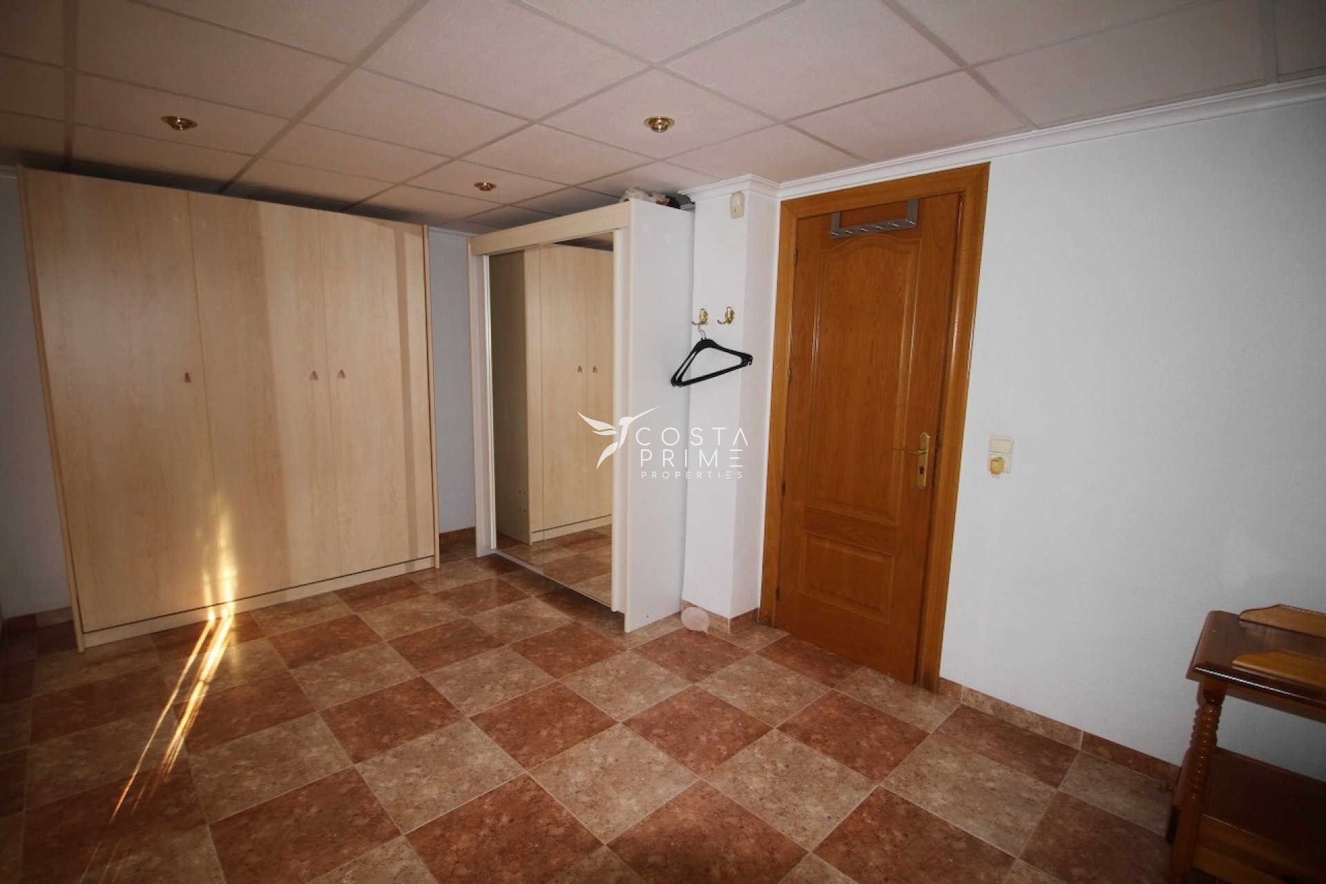 Resale - Villa  - La Nucía