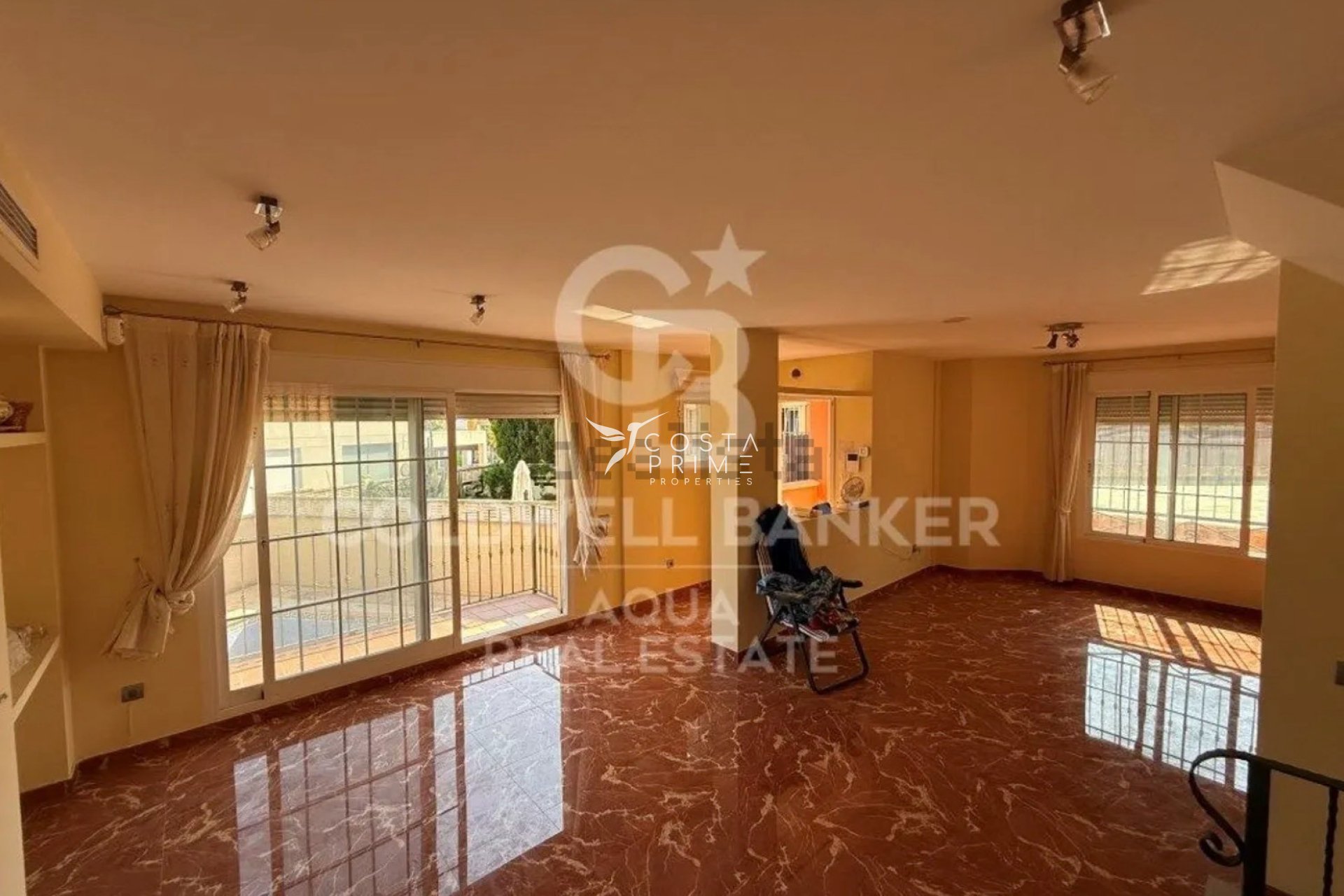 Resale - Villa  - La Nucía