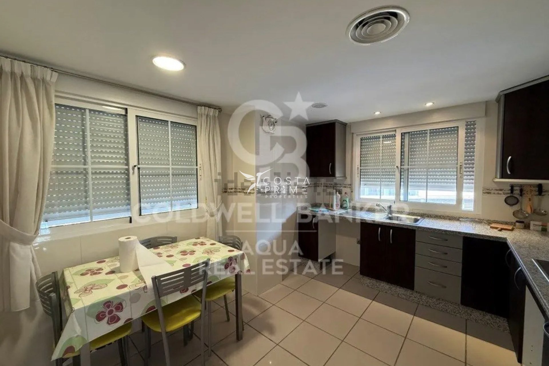 Resale - Villa  - La Nucía