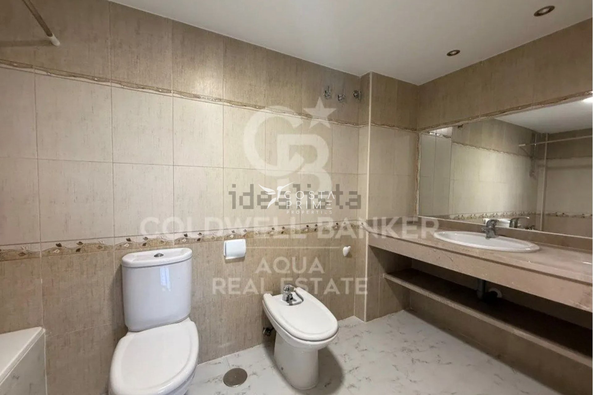 Resale - Villa  - La Nucía