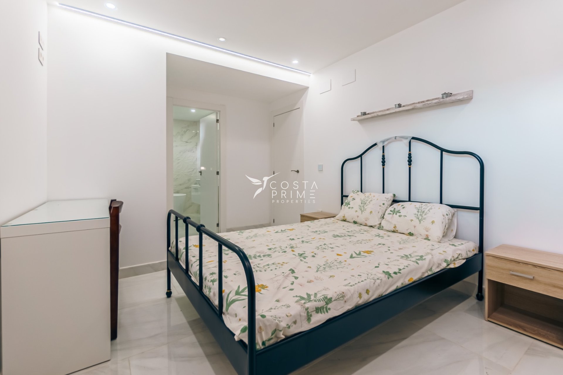 Resale - Villa  - La Nucía