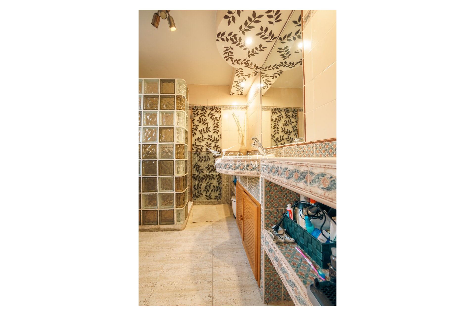 Resale - Villa  - La Nucía