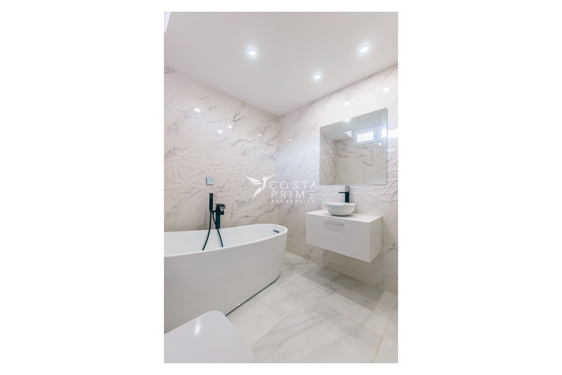 Resale - Villa  - La Nucía