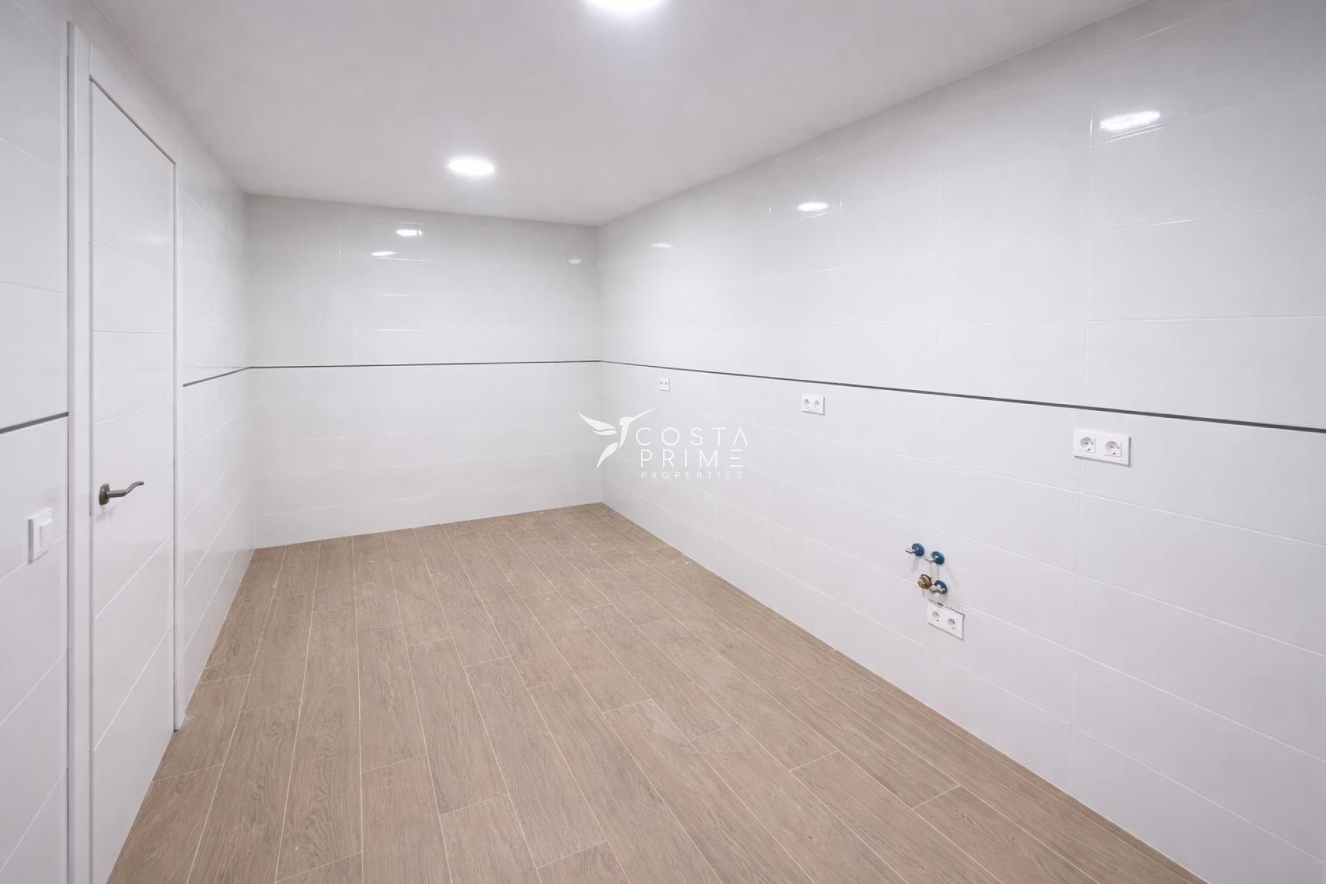 Resale - Villa  - La Nucía