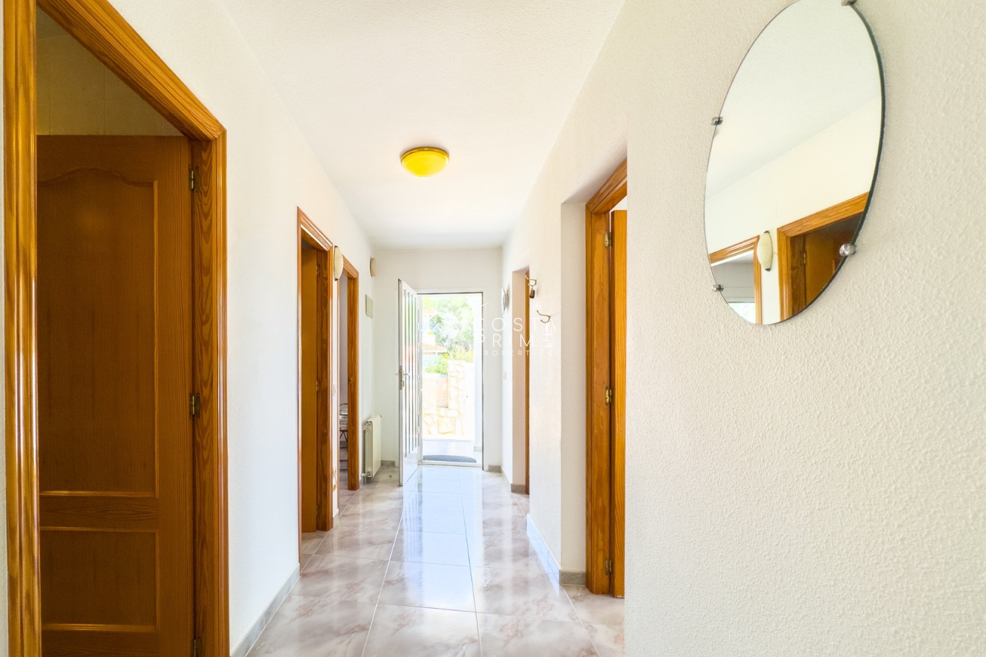 Resale - Villa  - La Nucía