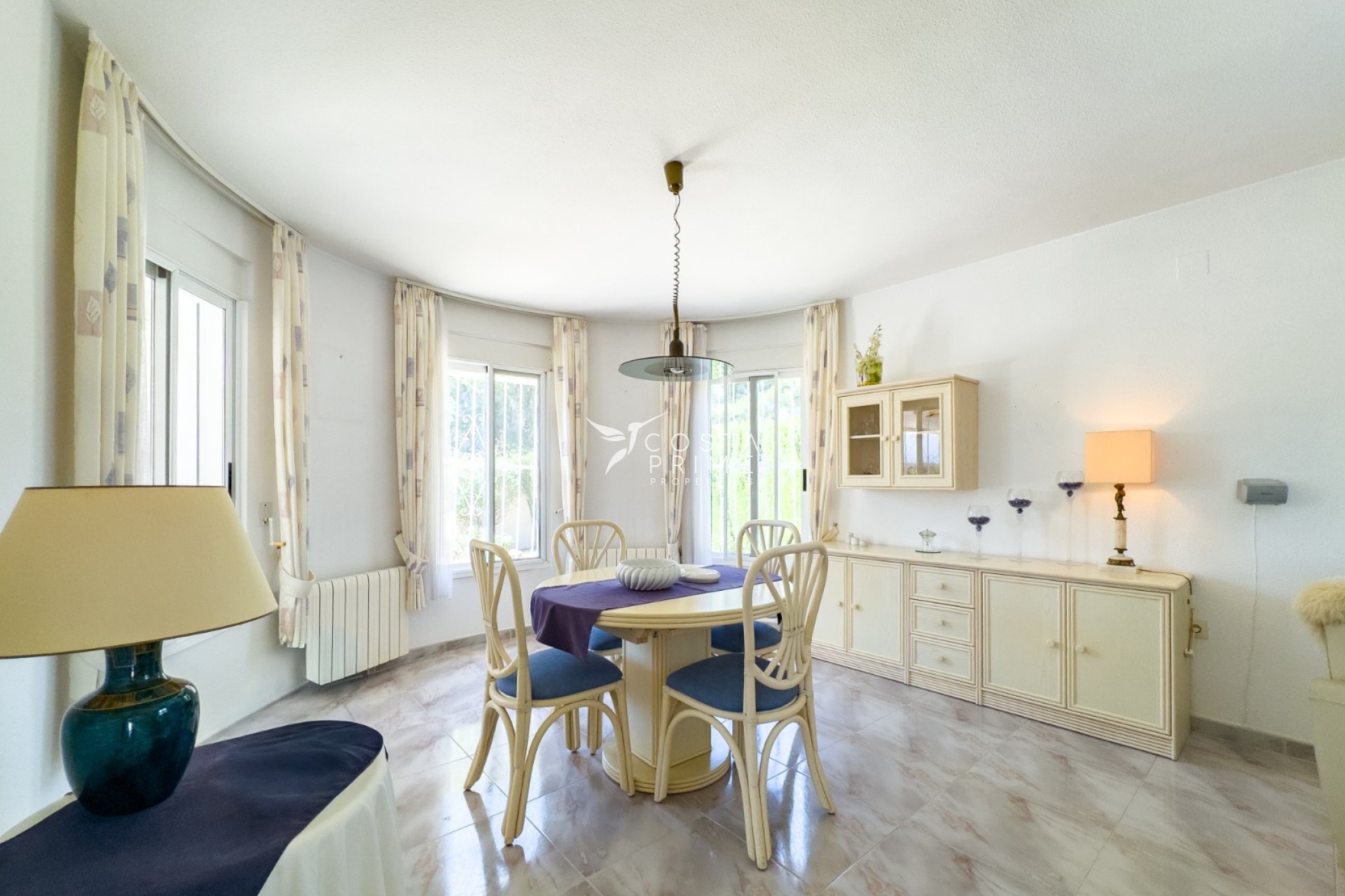 Resale - Villa  - La Nucía