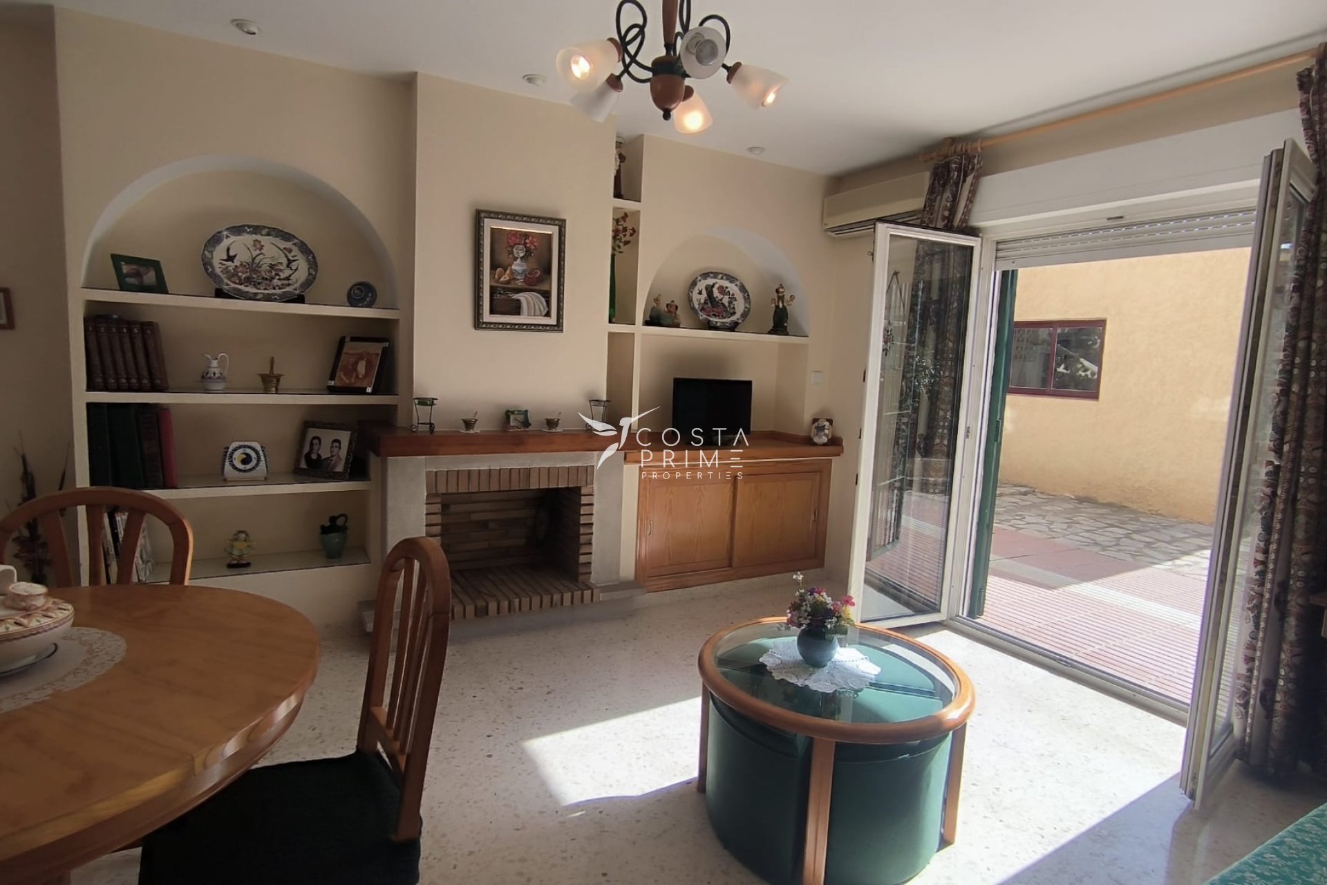 Resale - Villa  - La Nucía
