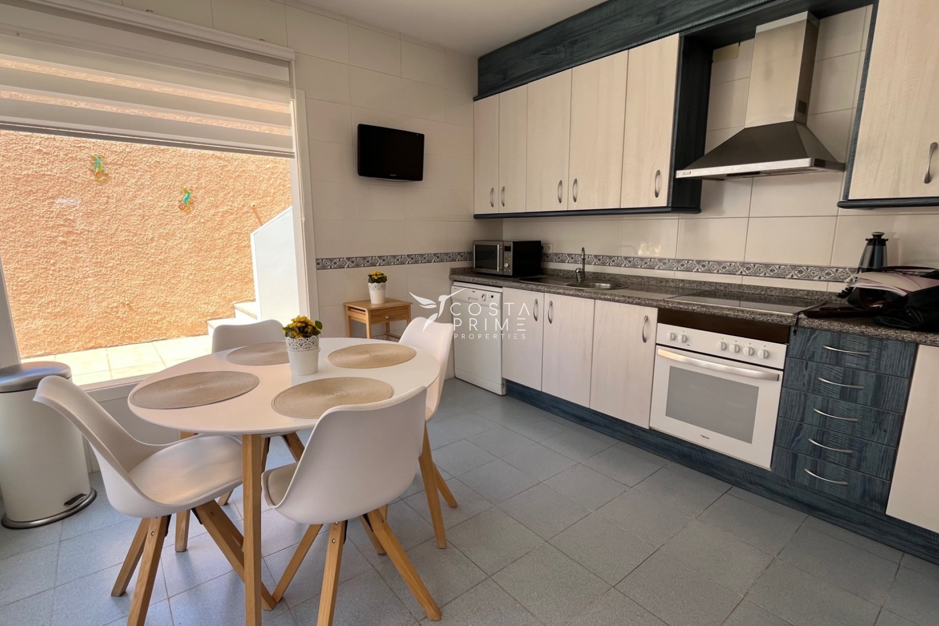 Resale - Villa  - La Nucía