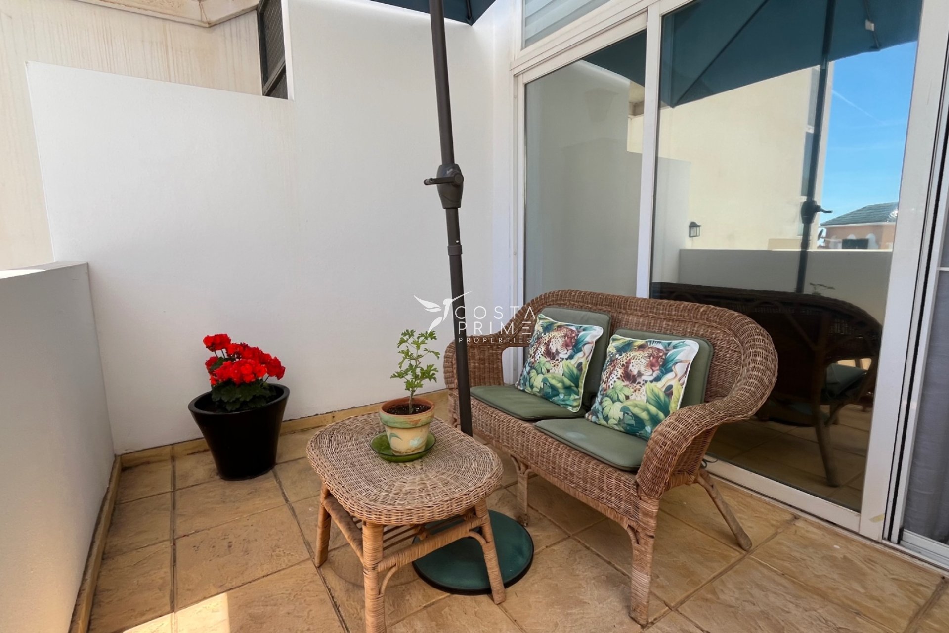 Resale - Villa  - La Nucía
