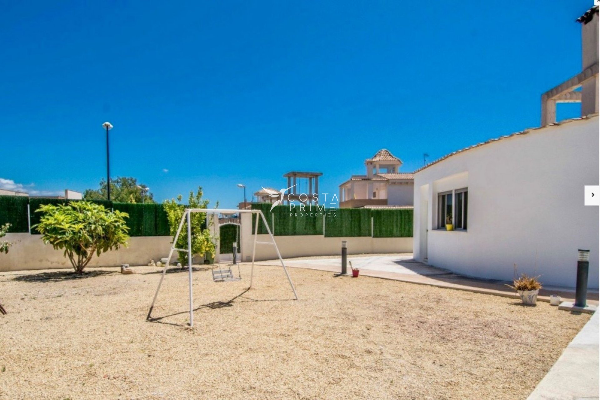 Resale - Villa  - La Nucía