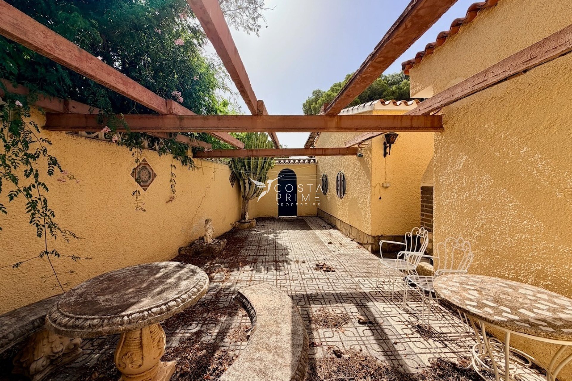 Resale - Villa  - La Nucía