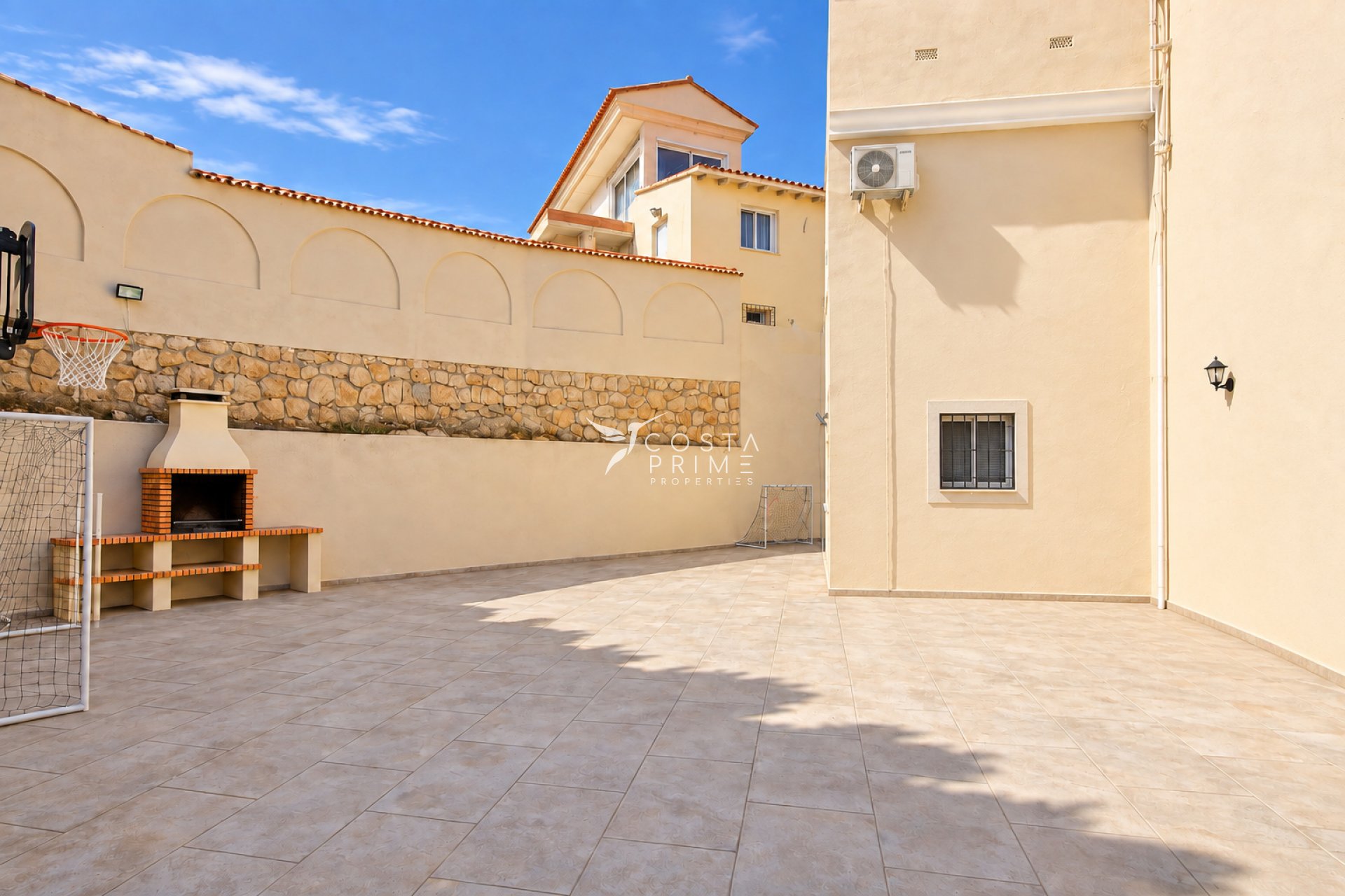 Resale - Villa  - La Nucía