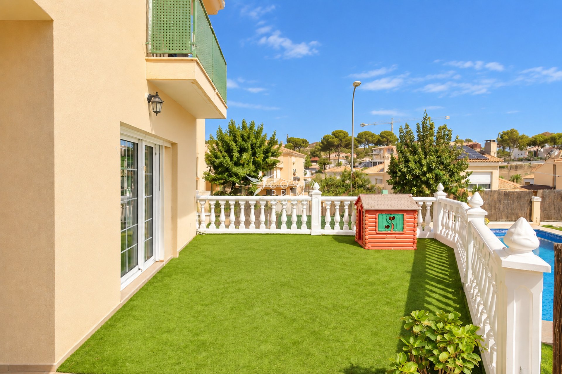 Resale - Villa  - La Nucía