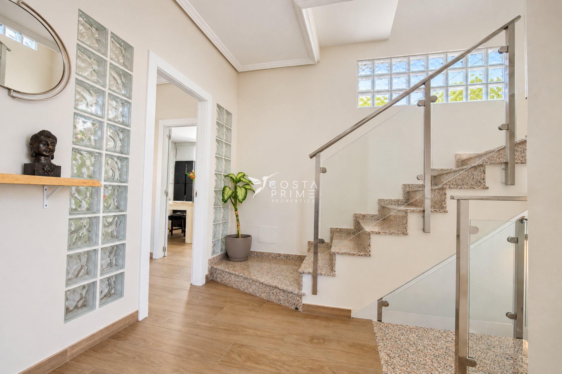 Resale - Villa  - La Nucía