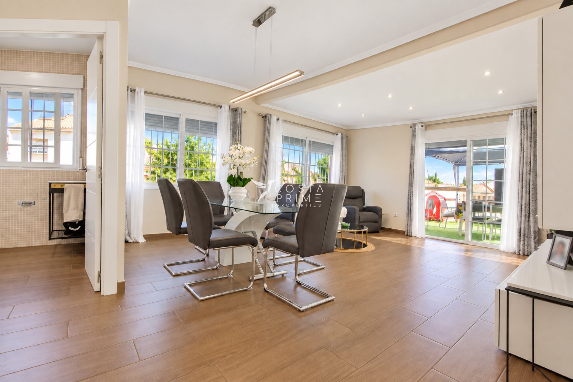 Resale - Villa  - La Nucía