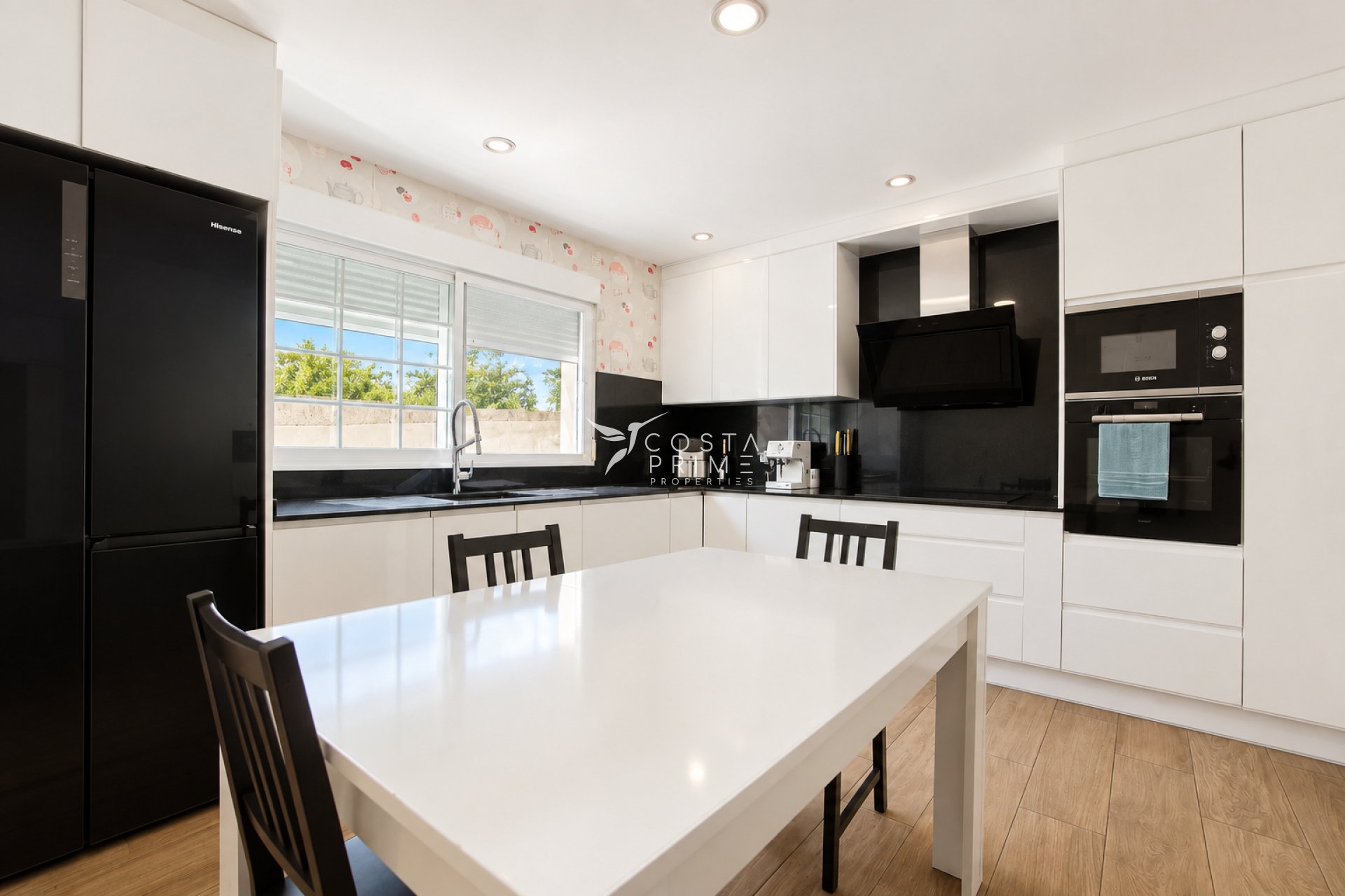 Resale - Villa  - La Nucía