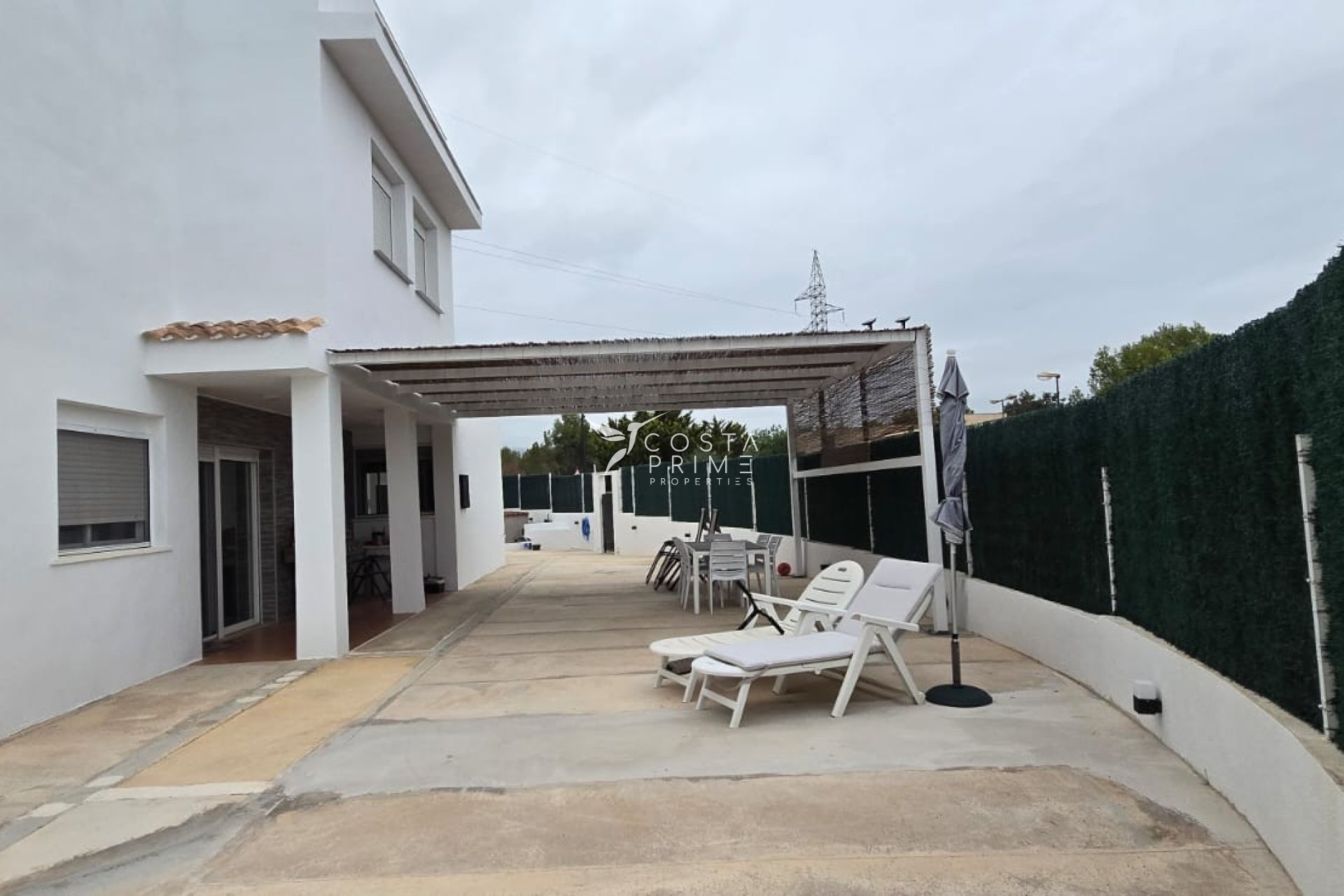 Resale - Villa  - La Nucía