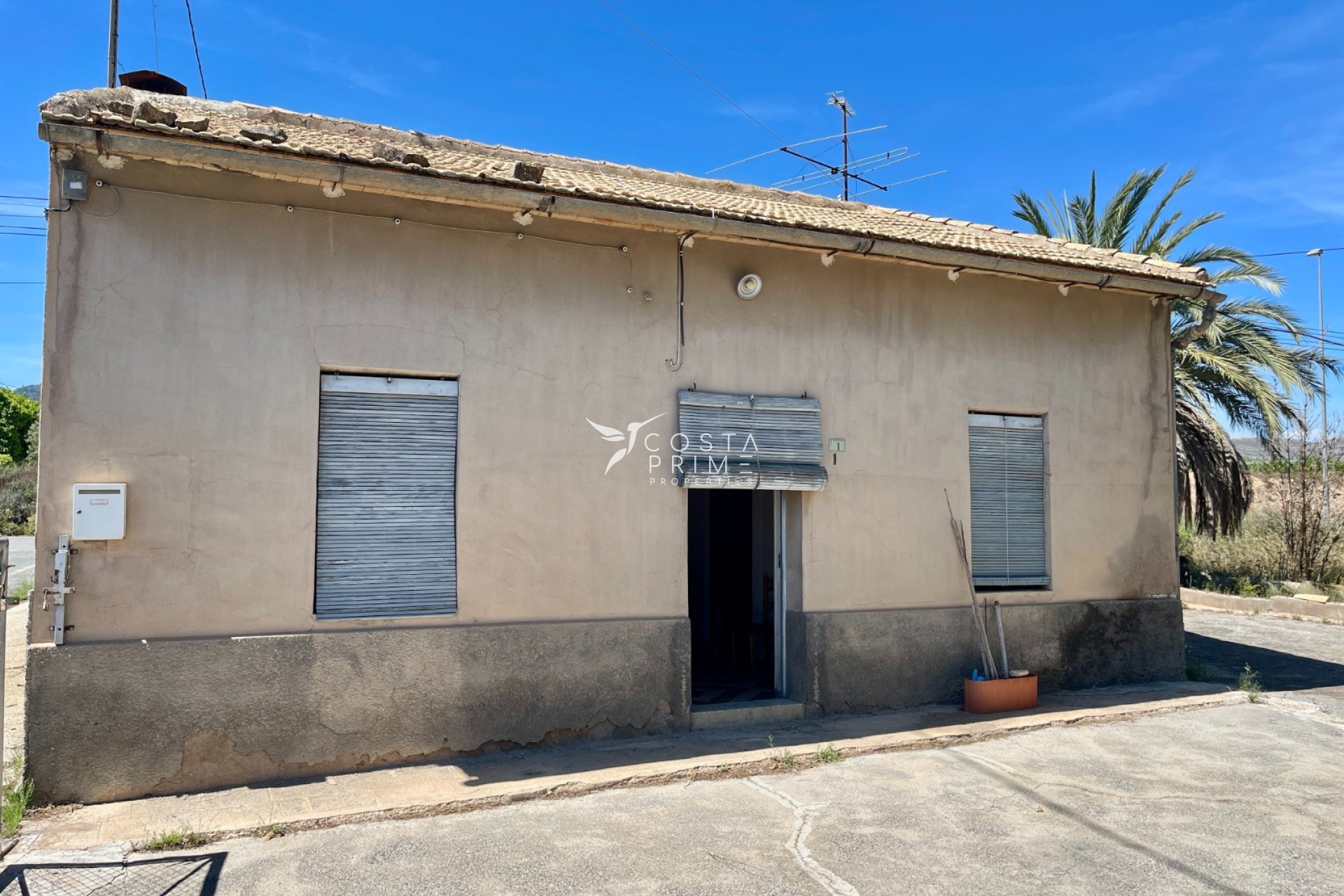 Resale - Villa  - La Romana