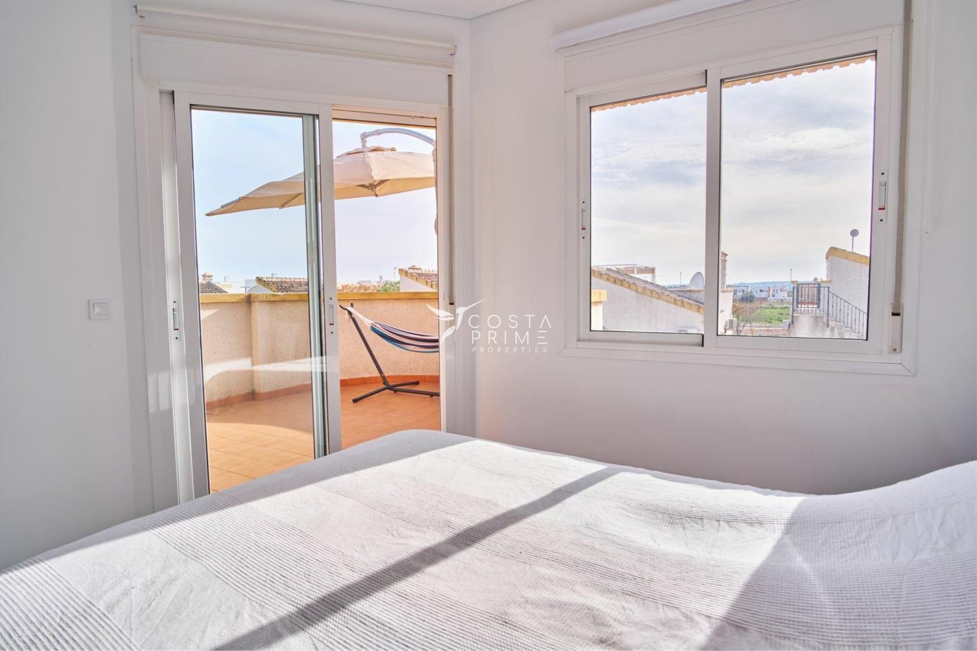 Resale - Villa  - Los Montesinos