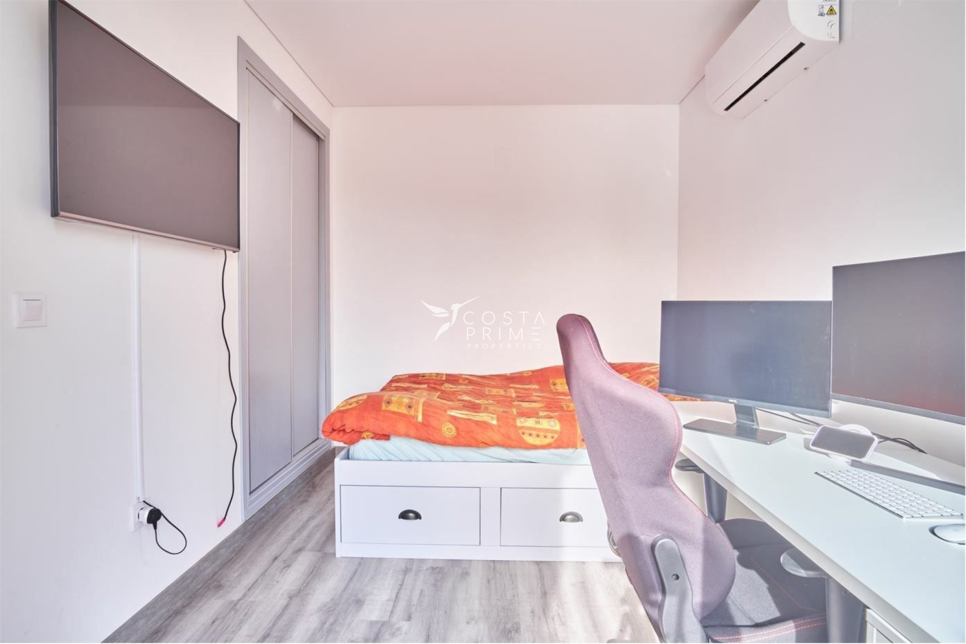 Resale - Villa  - Los Montesinos