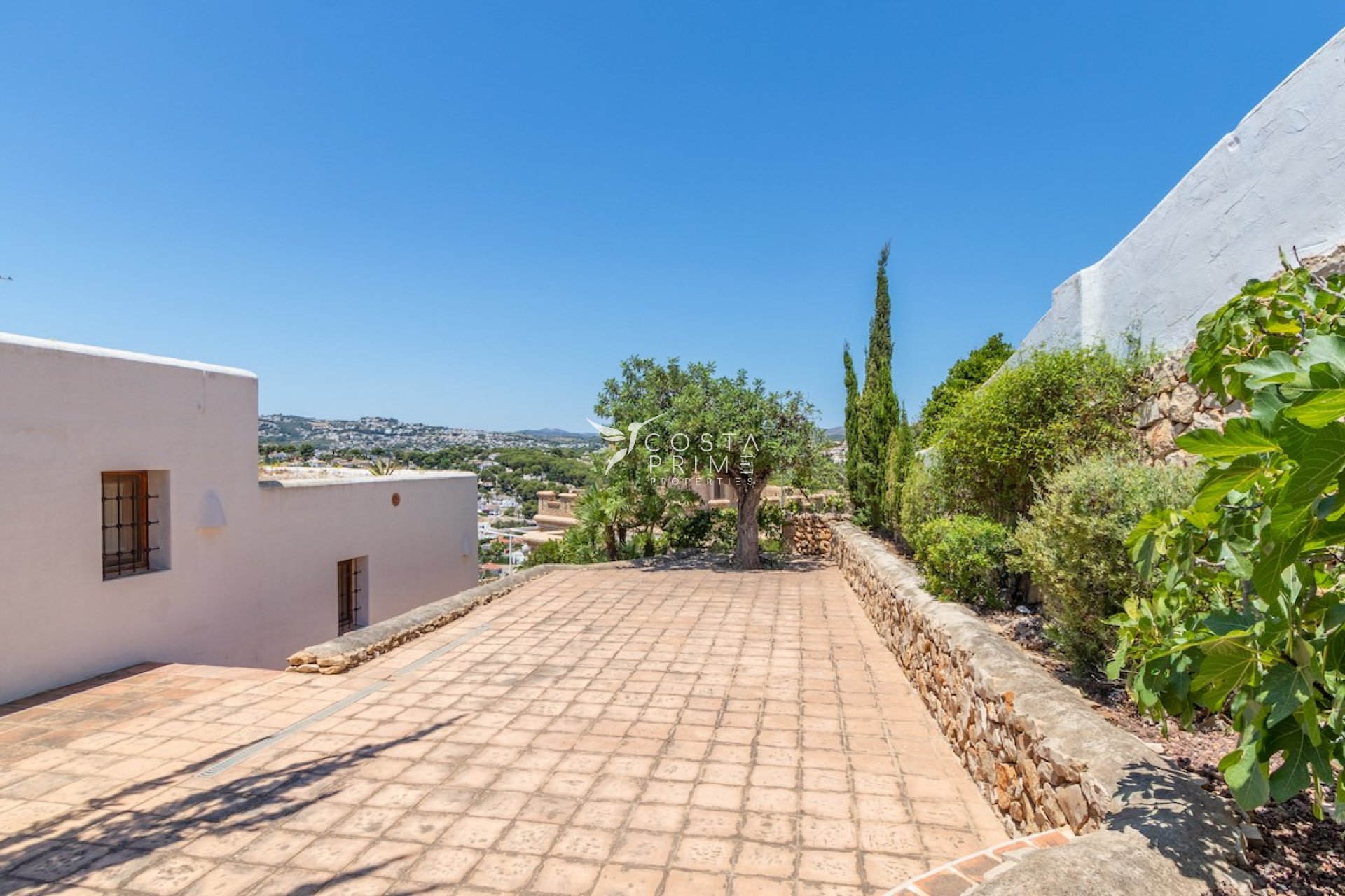 Resale - Villa  - Moraira